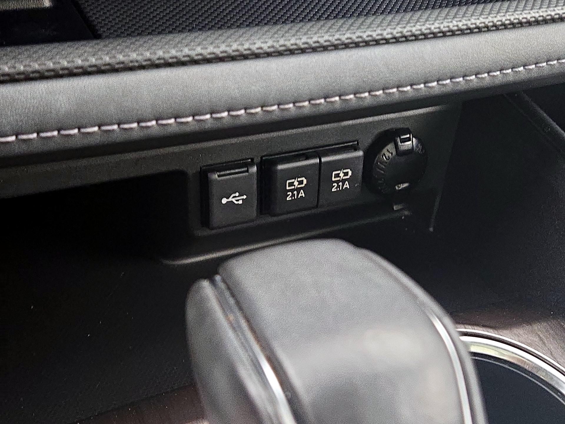 Thumbnail: 2021 Toyota Highlander - 19