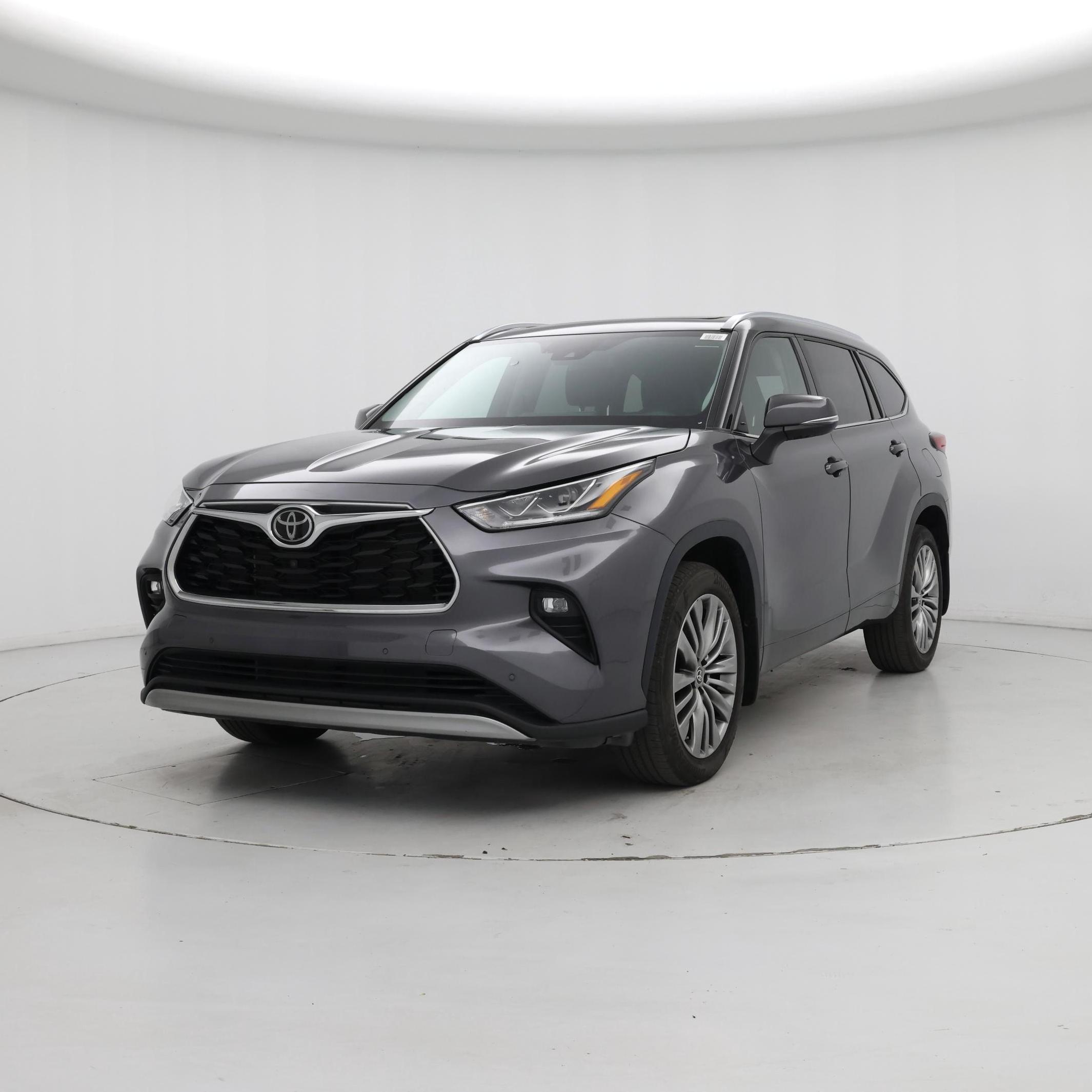 Thumbnail: 2021 Toyota Highlander - 4