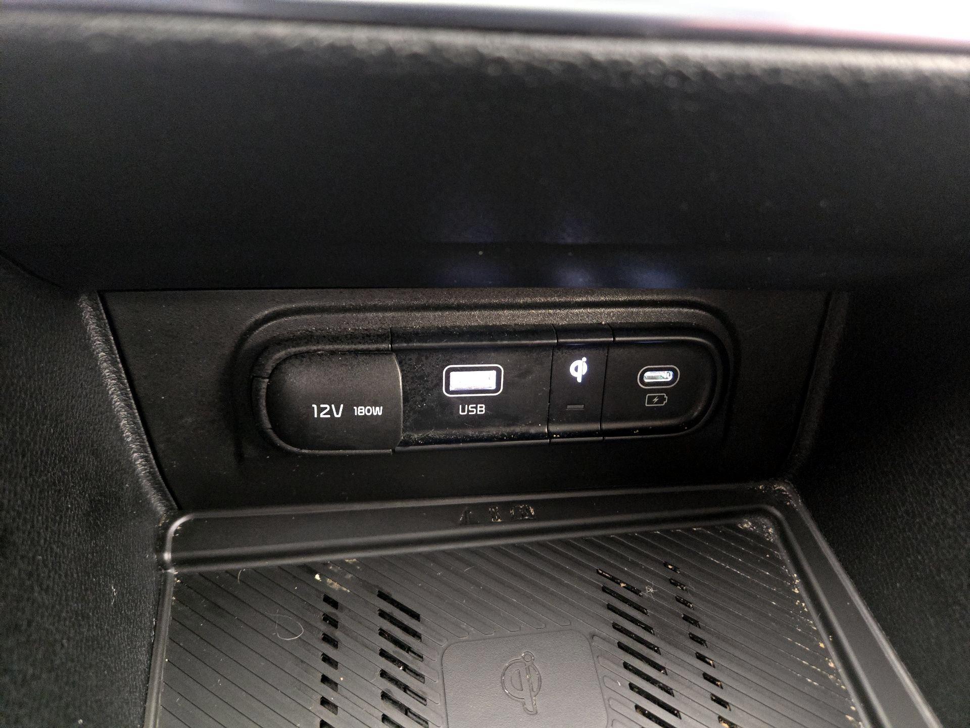 Thumbnail: 2023 Kia Sportage - 19