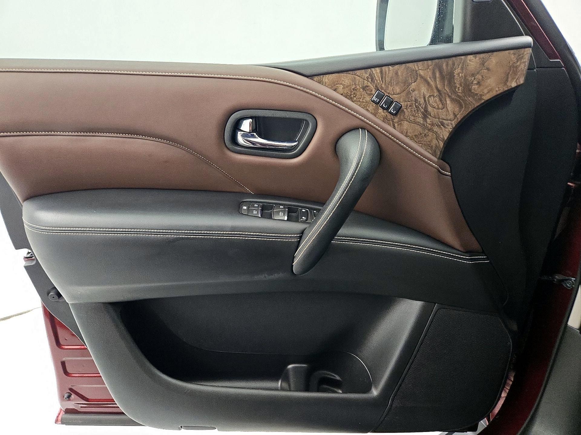 Thumbnail: 2021 INFINITI QX80 - 12