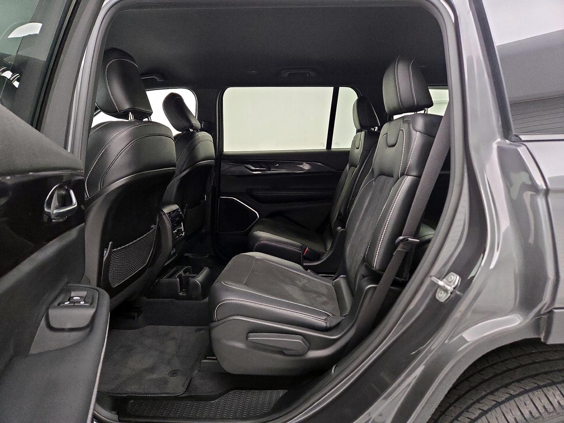 Thumbnail: 2021 Jeep Grand Cherokee L - 19