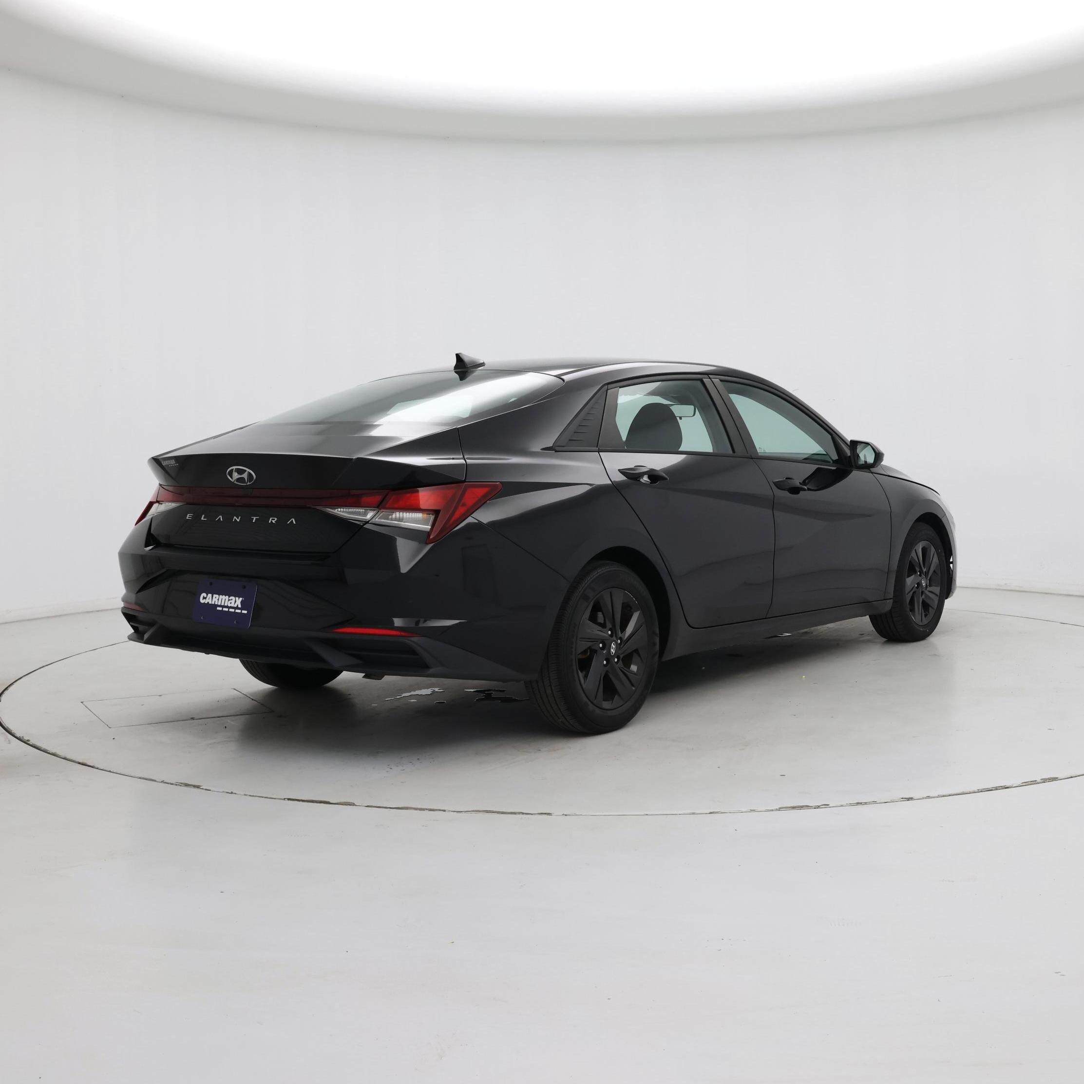 Thumbnail: 2022 Hyundai Elantra - 8