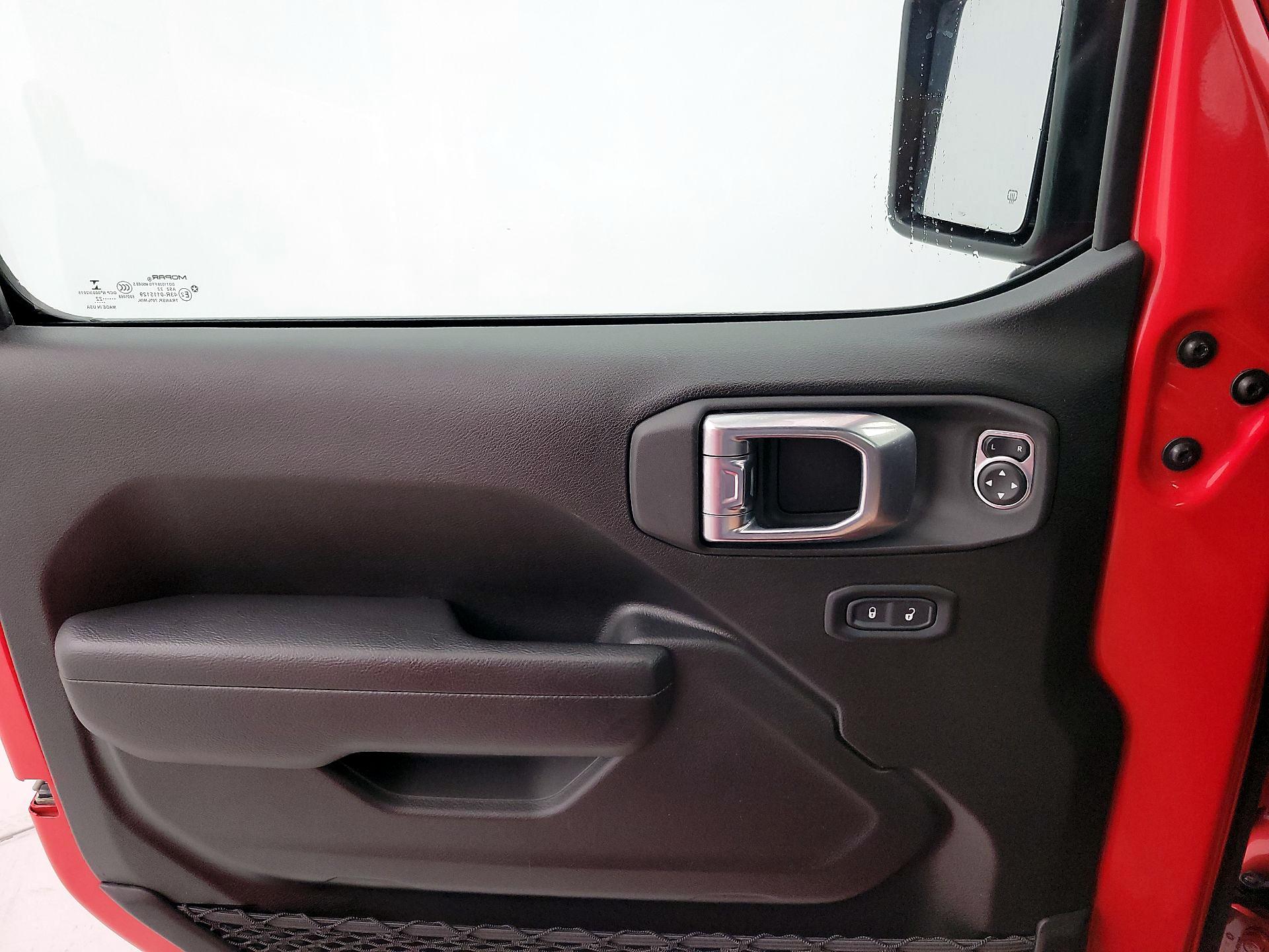 Thumbnail: 2022 Jeep Wrangler - 12