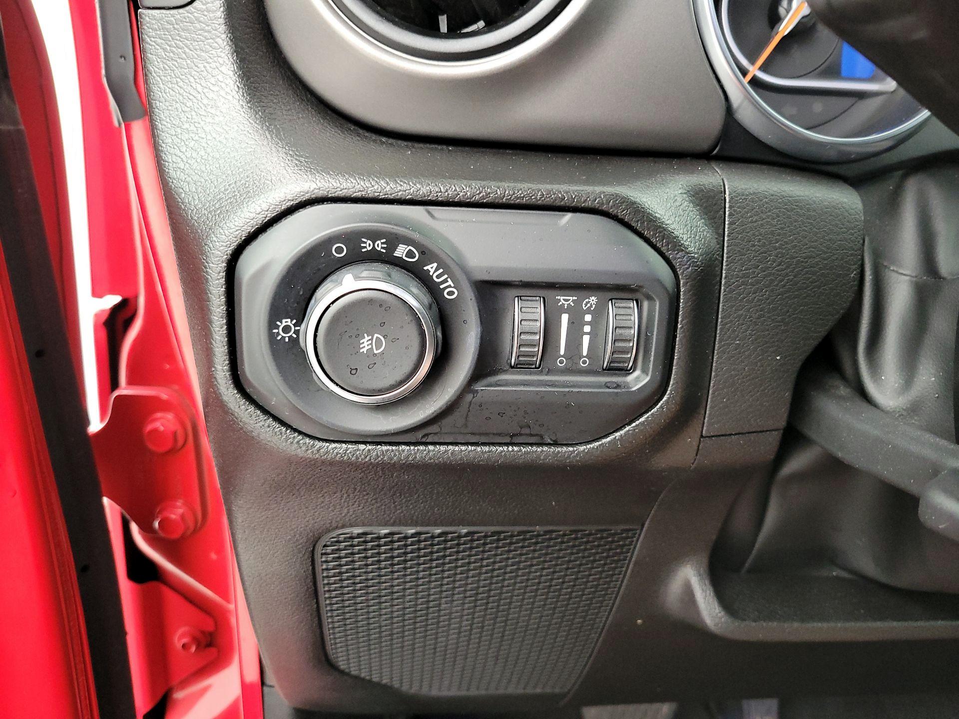 Thumbnail: 2022 Jeep Wrangler - 13