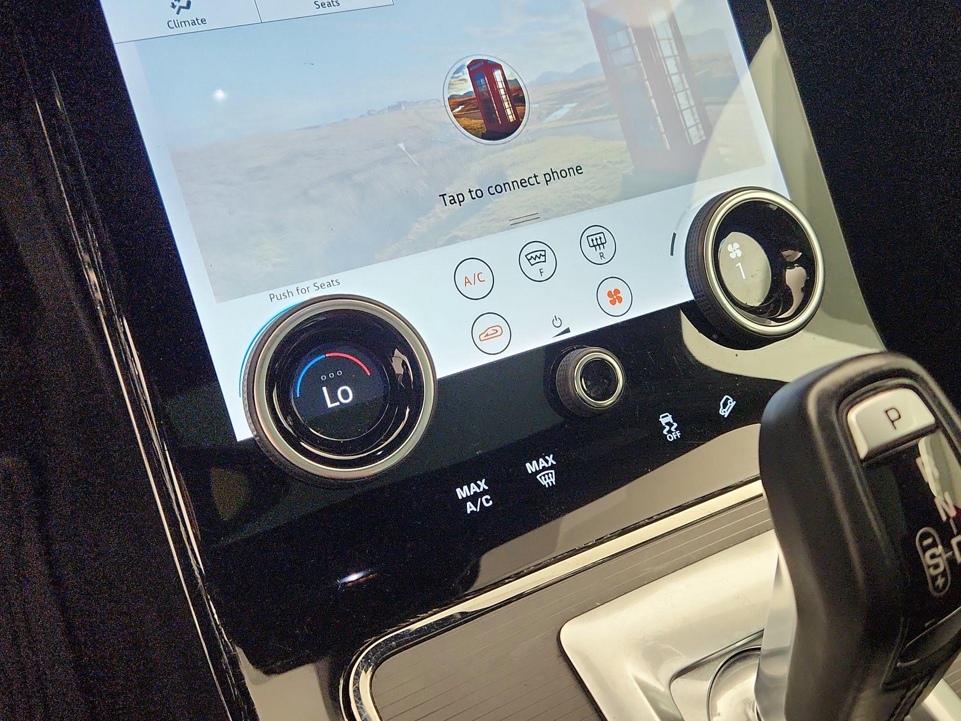 Thumbnail: 2020 Land Rover Range Rover Evoque - 17