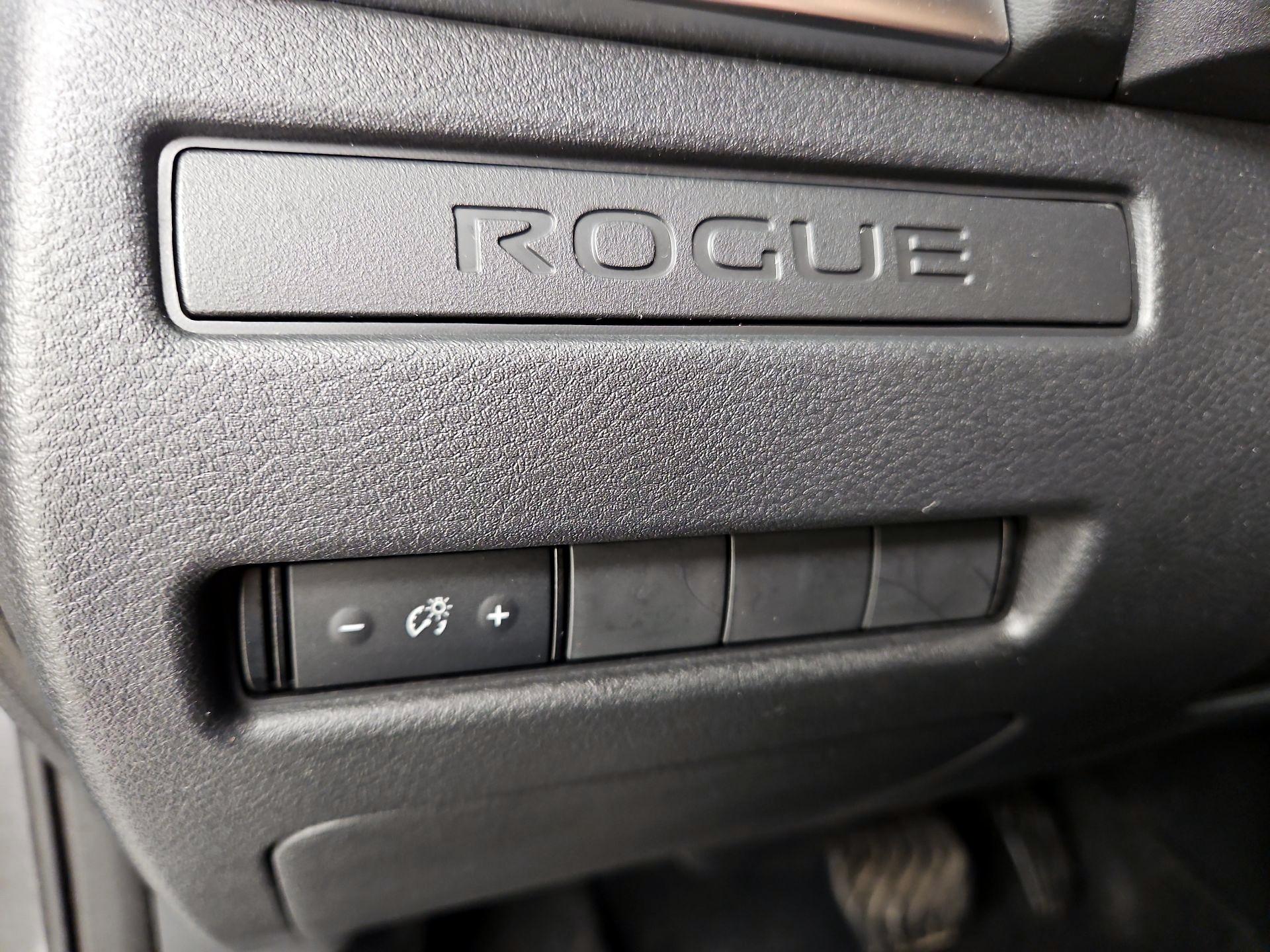 Thumbnail: 2022 Nissan Rogue - 13