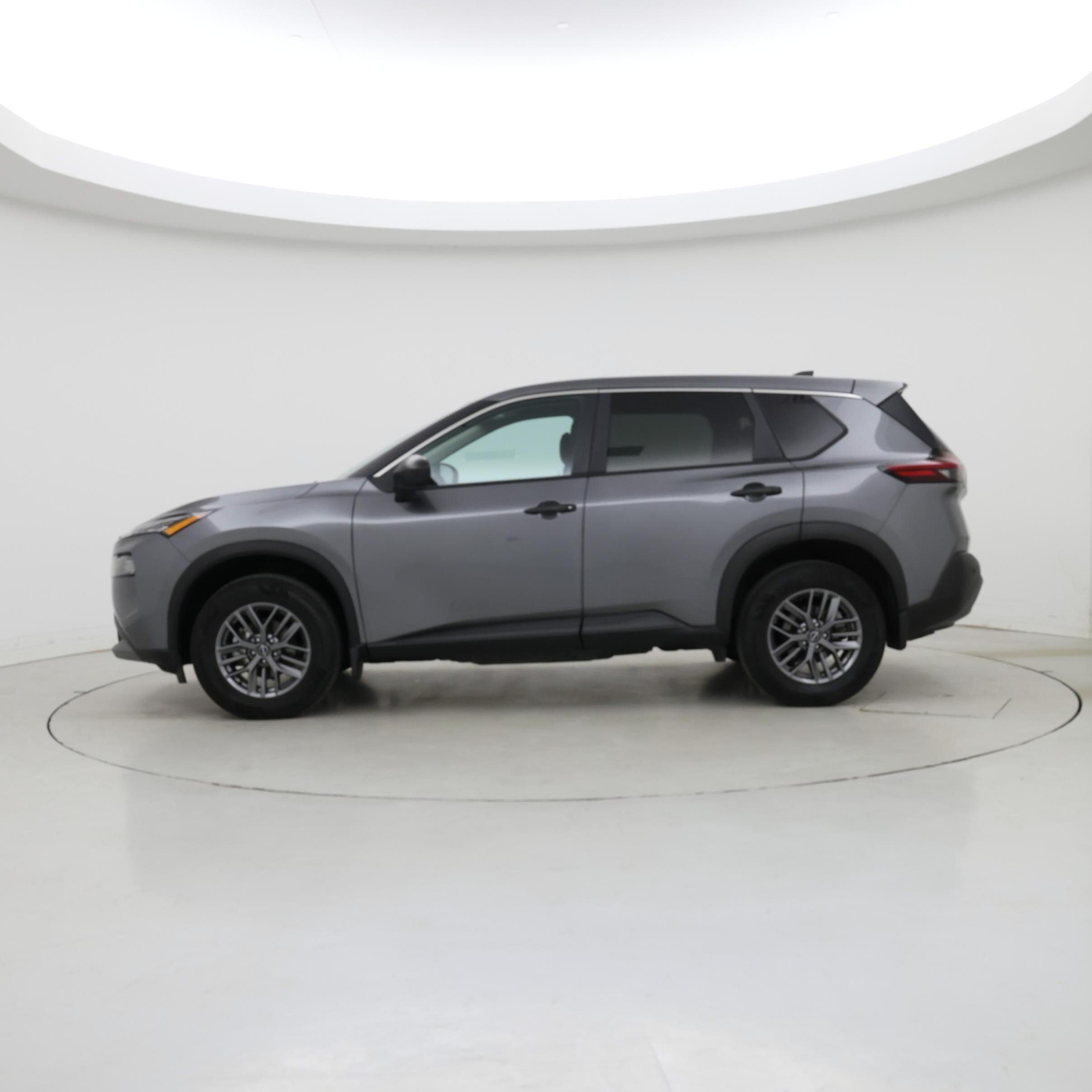 Thumbnail: 2022 Nissan Rogue - 3