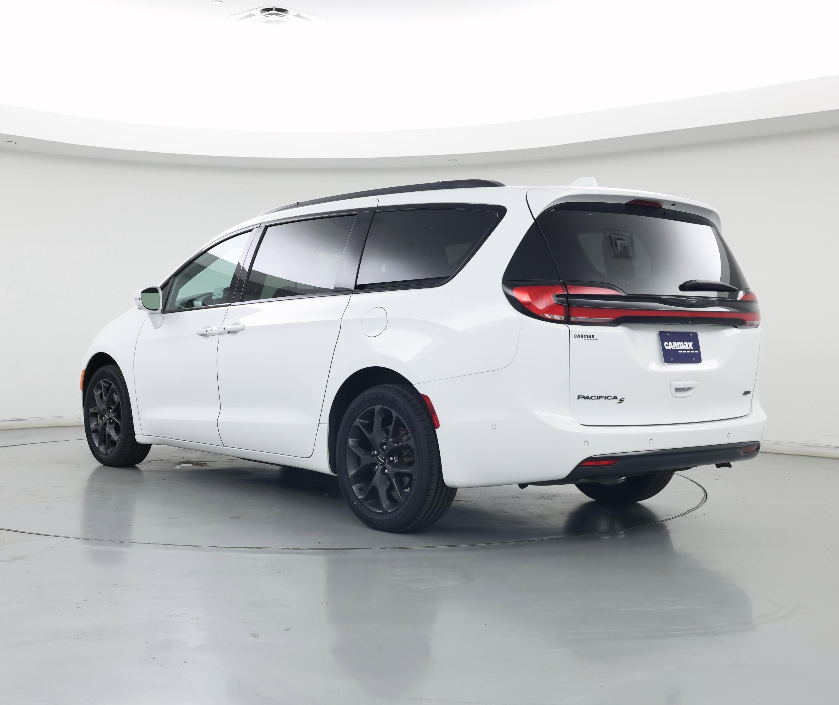 Thumbnail: 2022 Chrysler Pacifica - 2