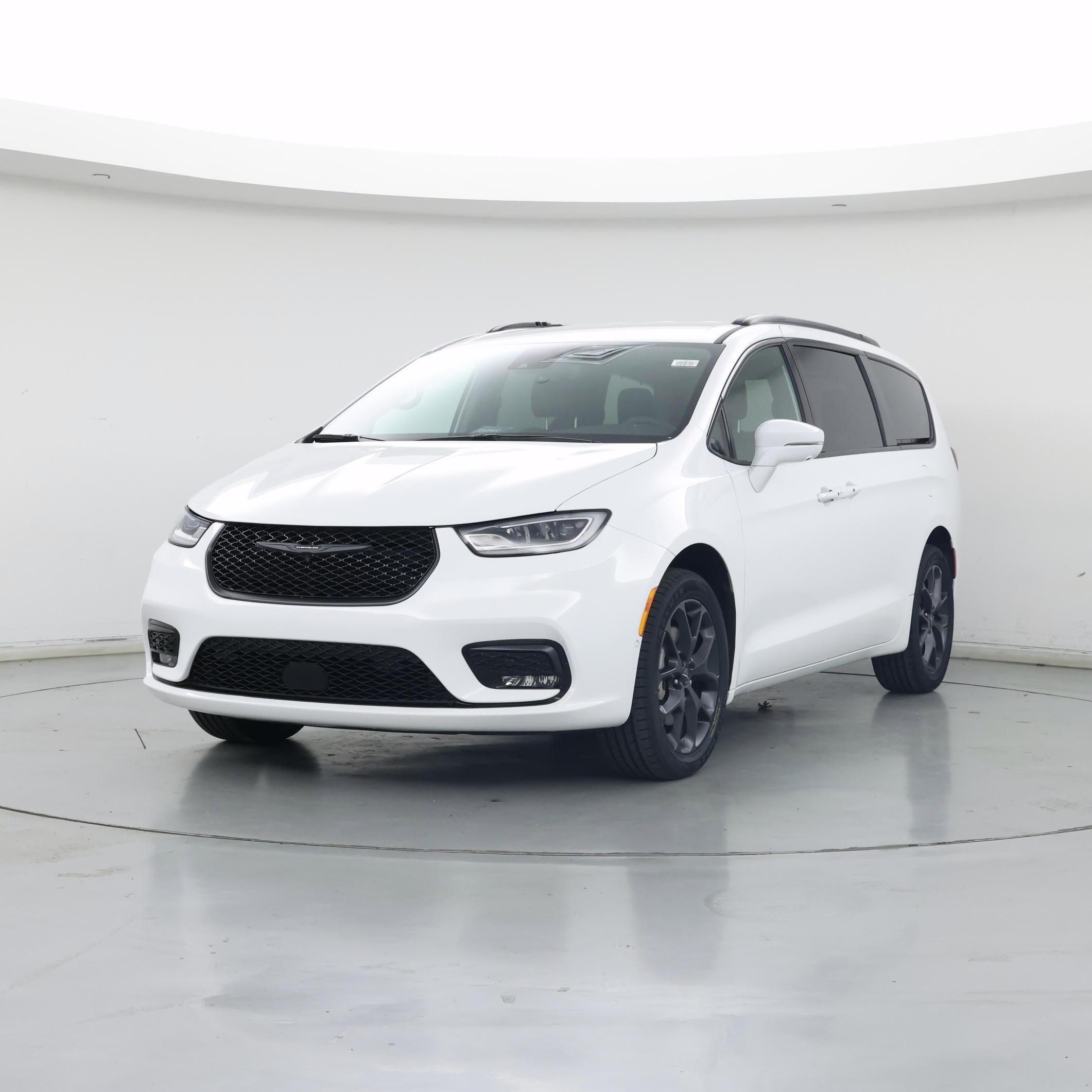 Thumbnail: 2022 Chrysler Pacifica - 4