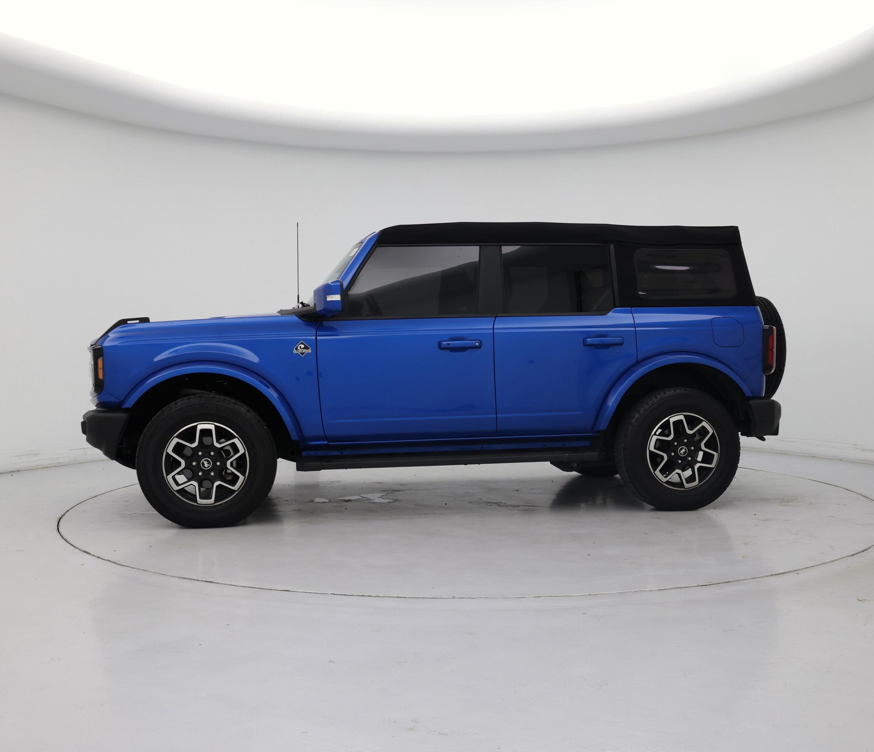 Thumbnail: 2023 Ford Bronco - 3