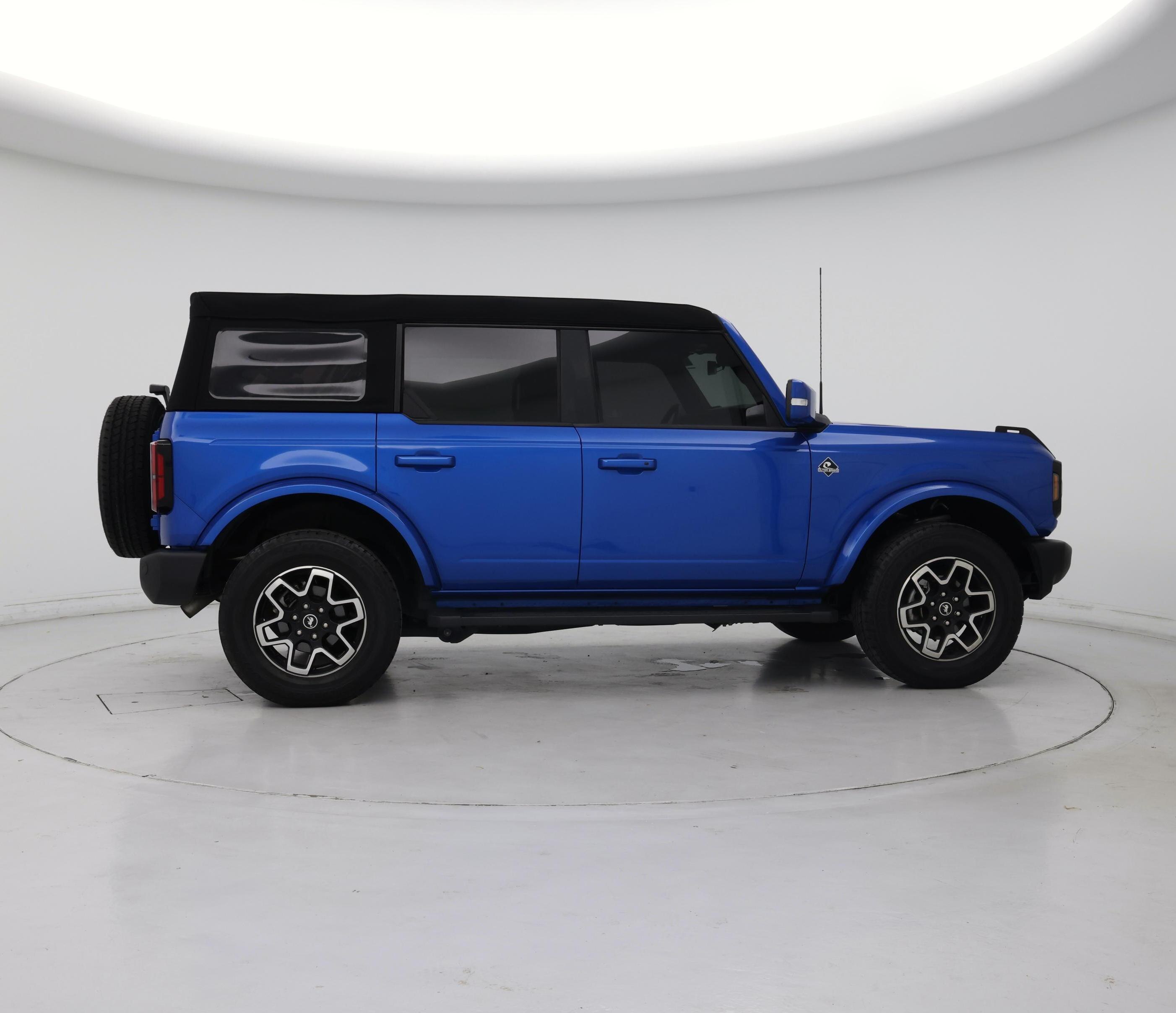 Thumbnail: 2023 Ford Bronco - 7