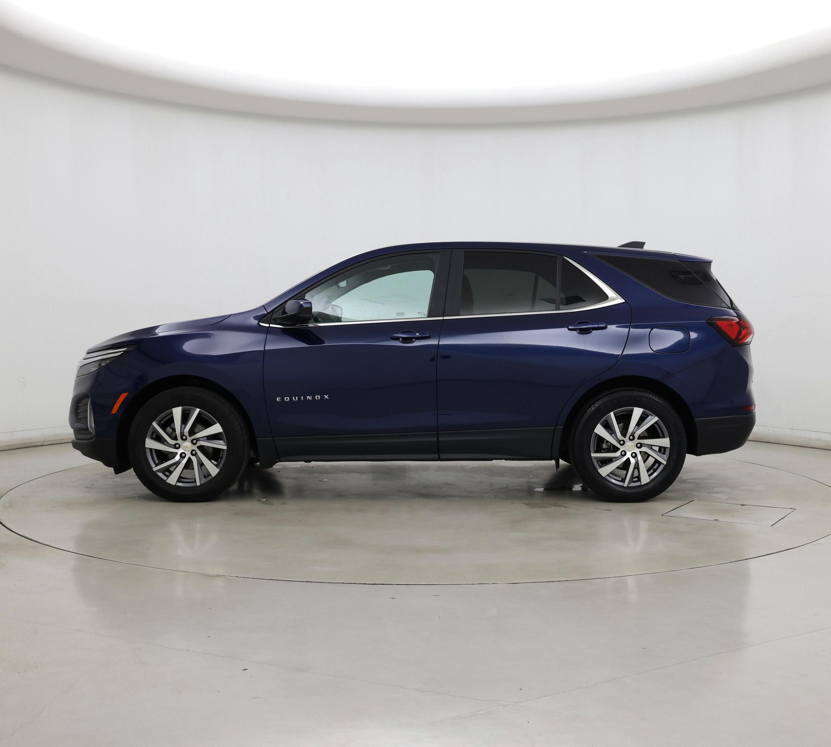 Thumbnail: 2022 Chevrolet Equinox - 3