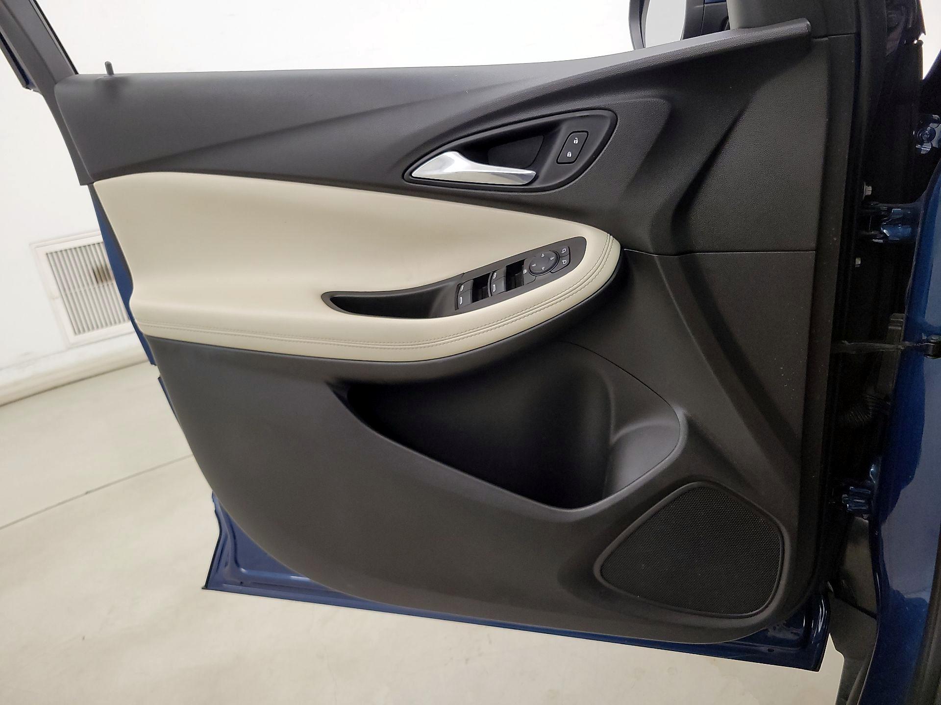 Thumbnail: 2020 Buick Encore GX - 12