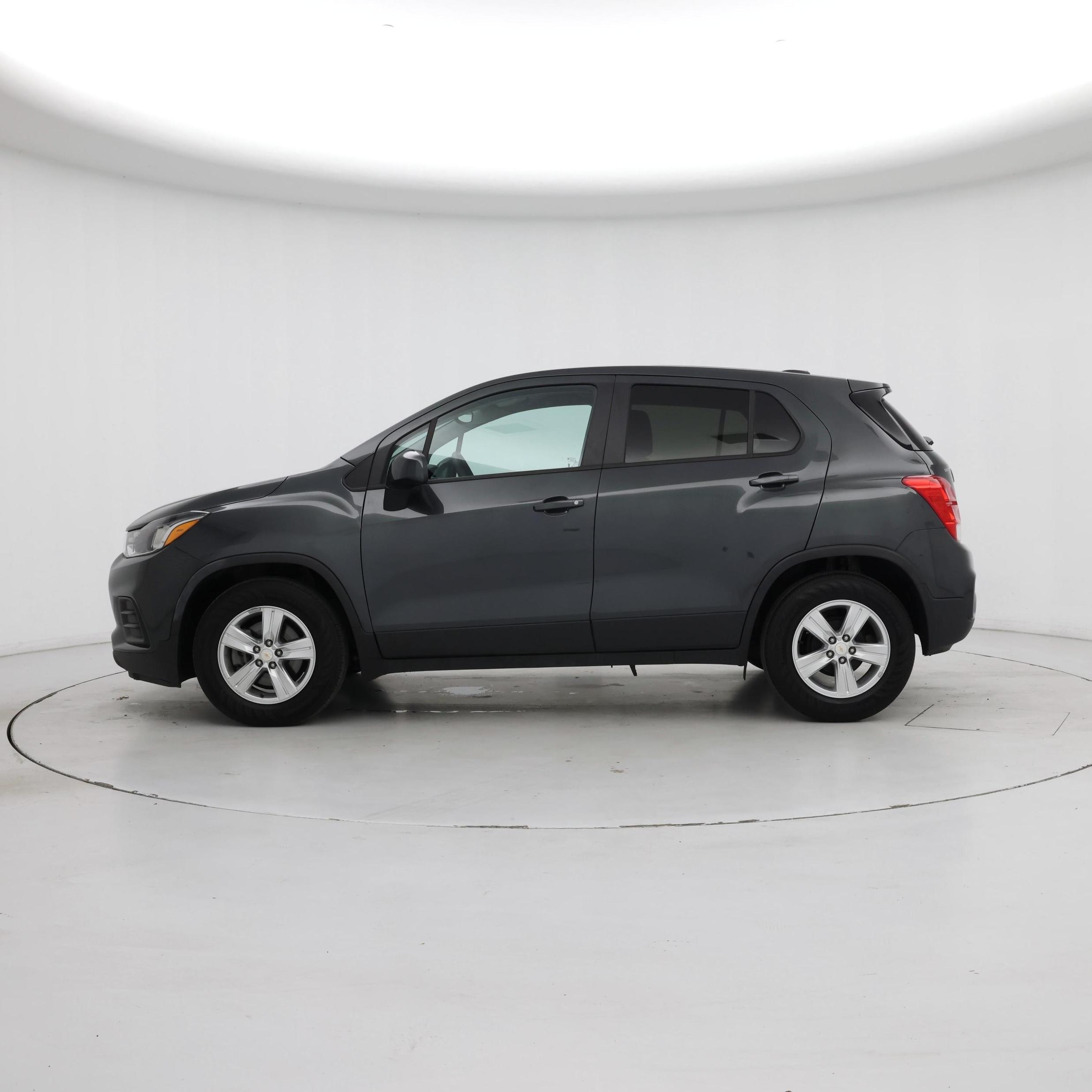 Thumbnail: 2020 Chevrolet Trax - 3
