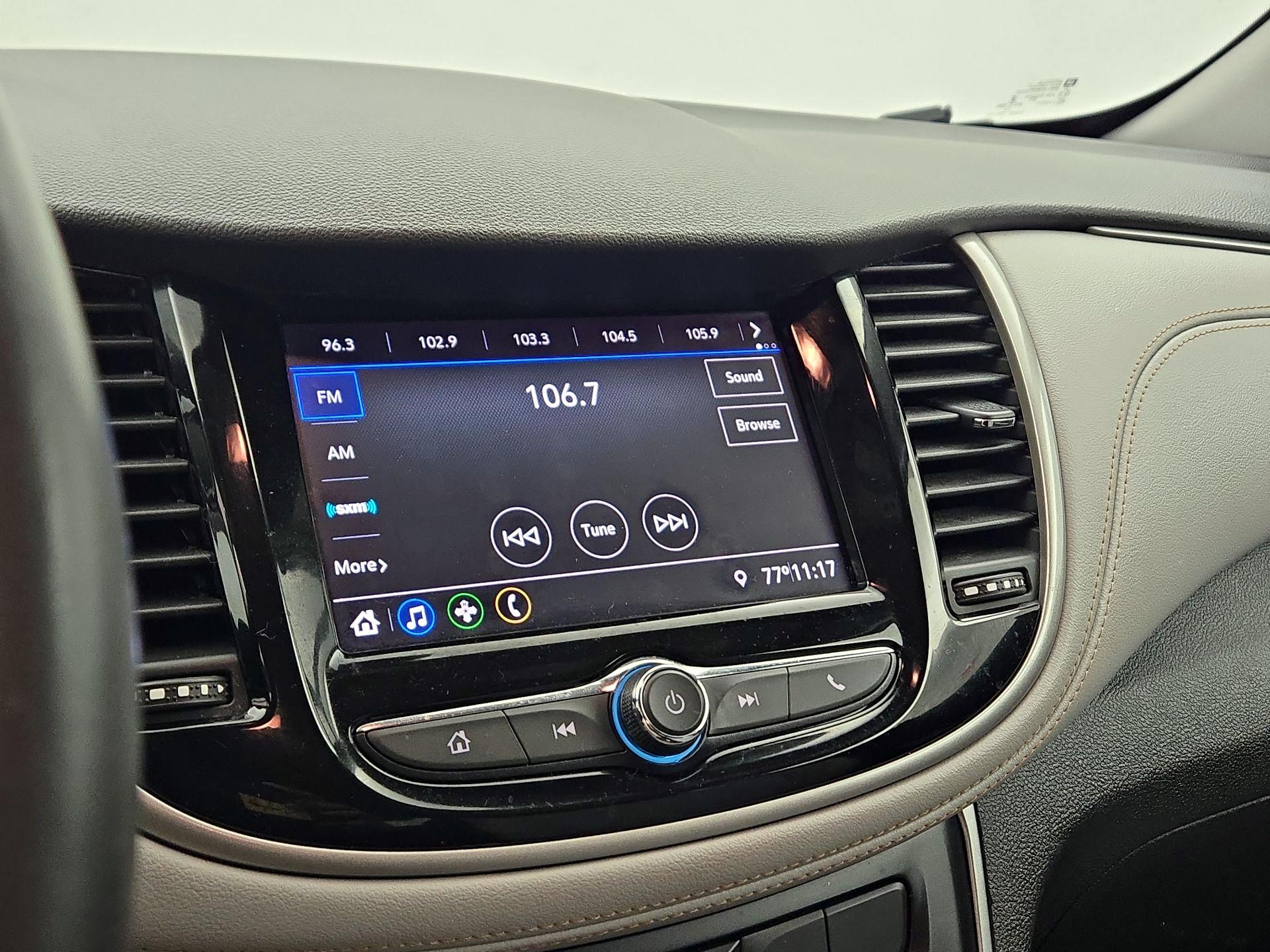 Thumbnail: 2020 Chevrolet Trax - 15