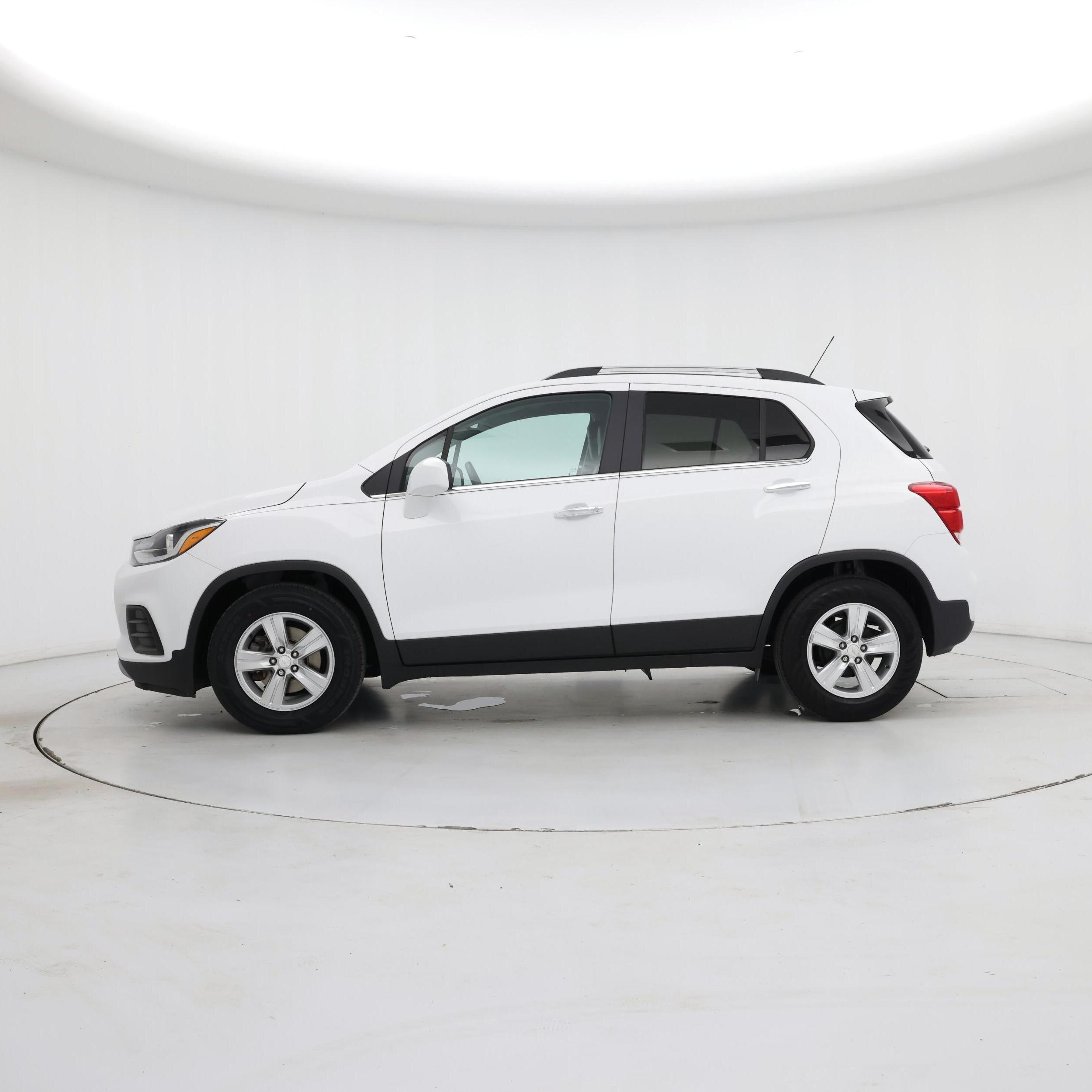 Thumbnail: 2020 Chevrolet Trax - 3