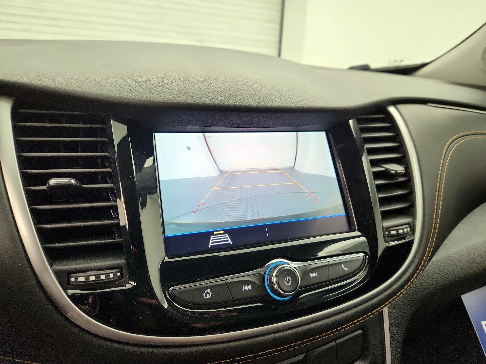 Thumbnail: 2021 Chevrolet Trax - 14