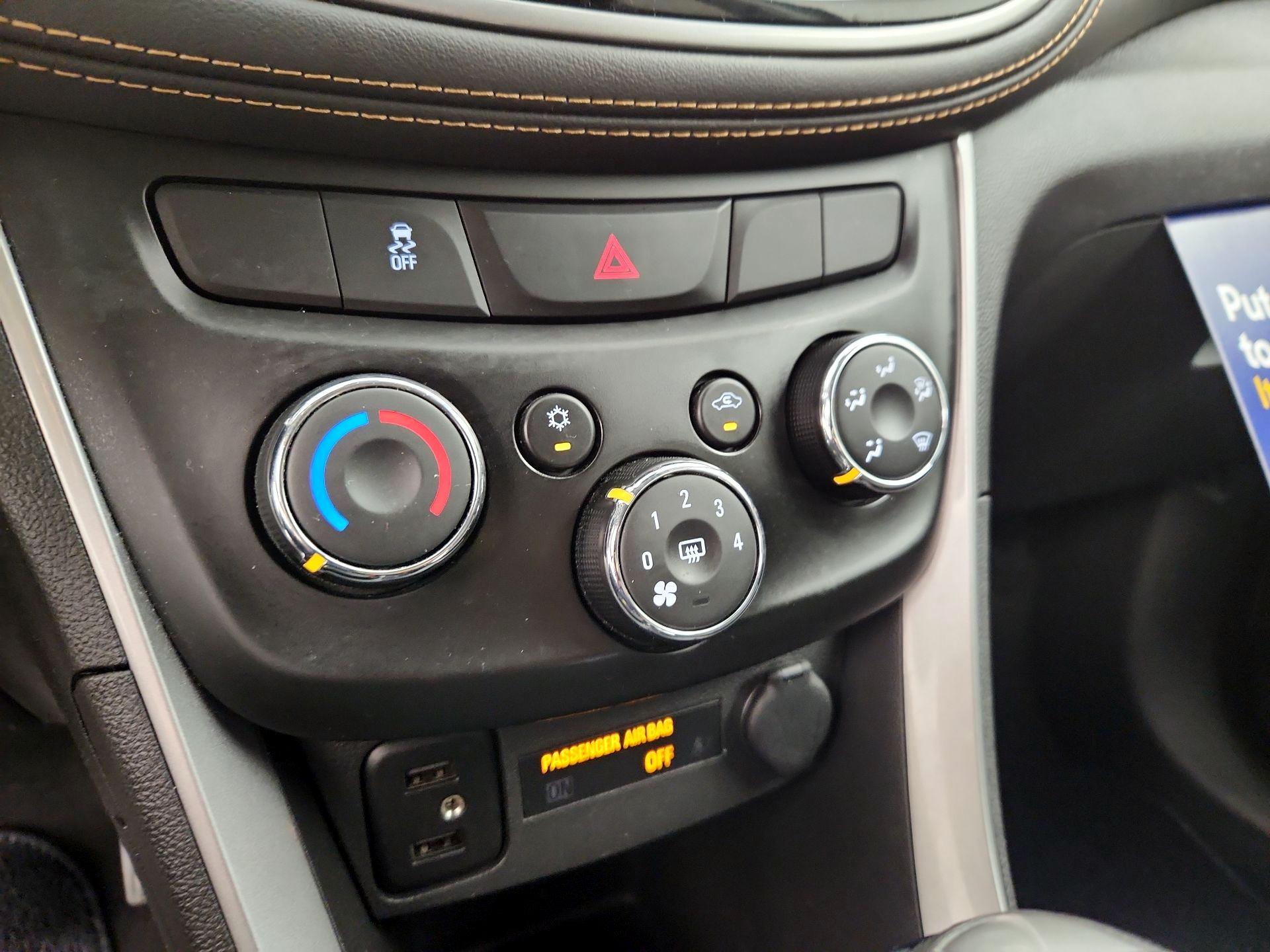 Thumbnail: 2021 Chevrolet Trax - 16