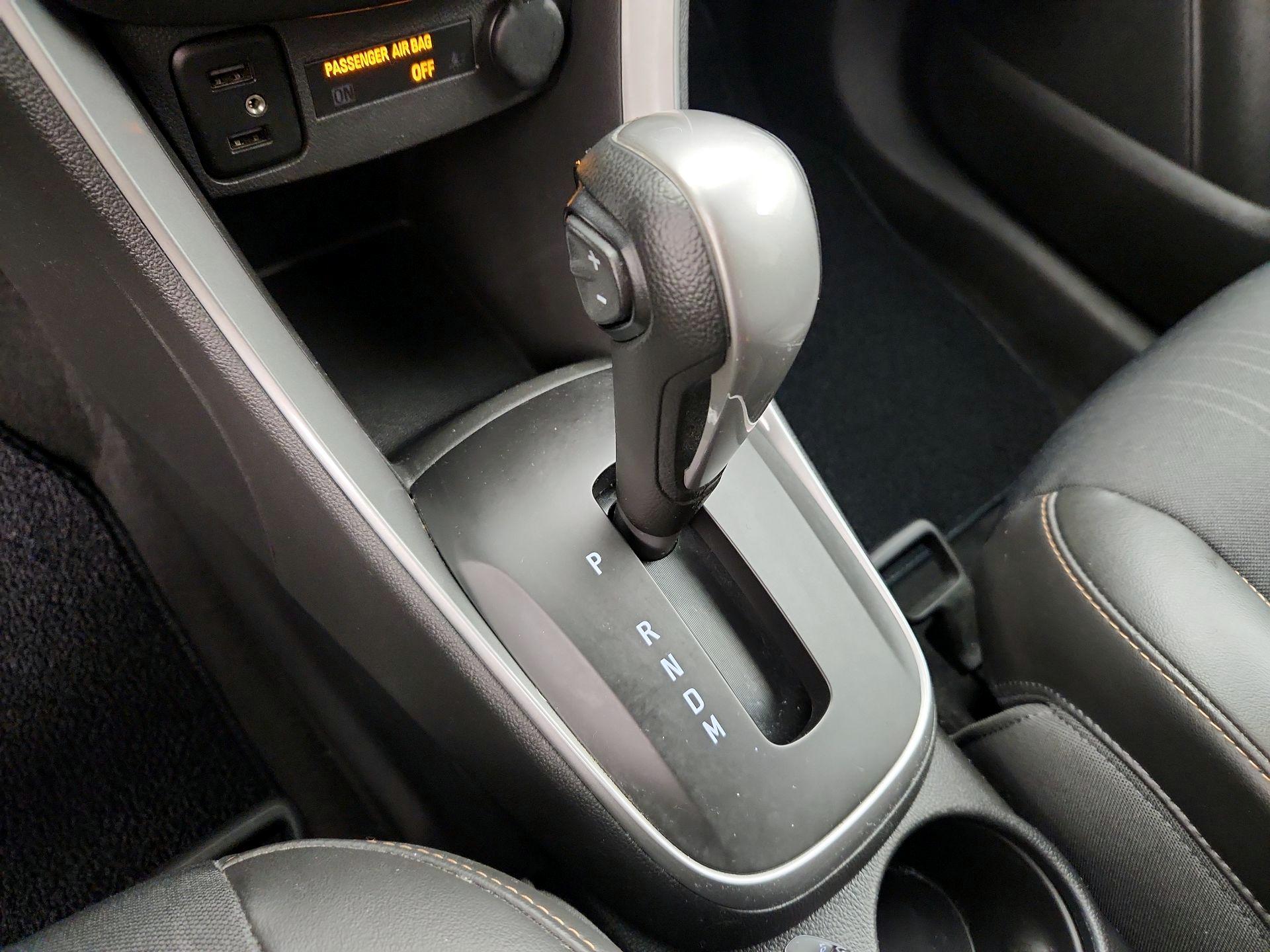 Thumbnail: 2021 Chevrolet Trax - 17