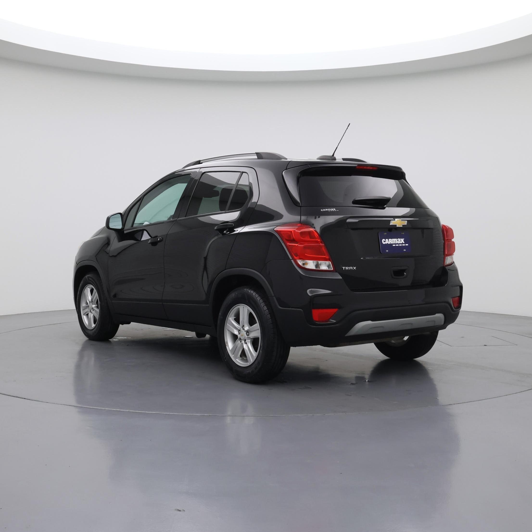 Thumbnail: 2021 Chevrolet Trax - 2