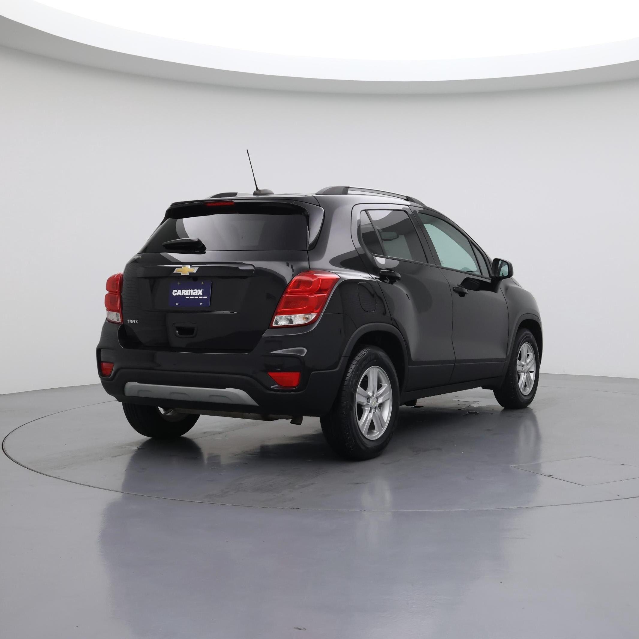 Thumbnail: 2021 Chevrolet Trax - 8