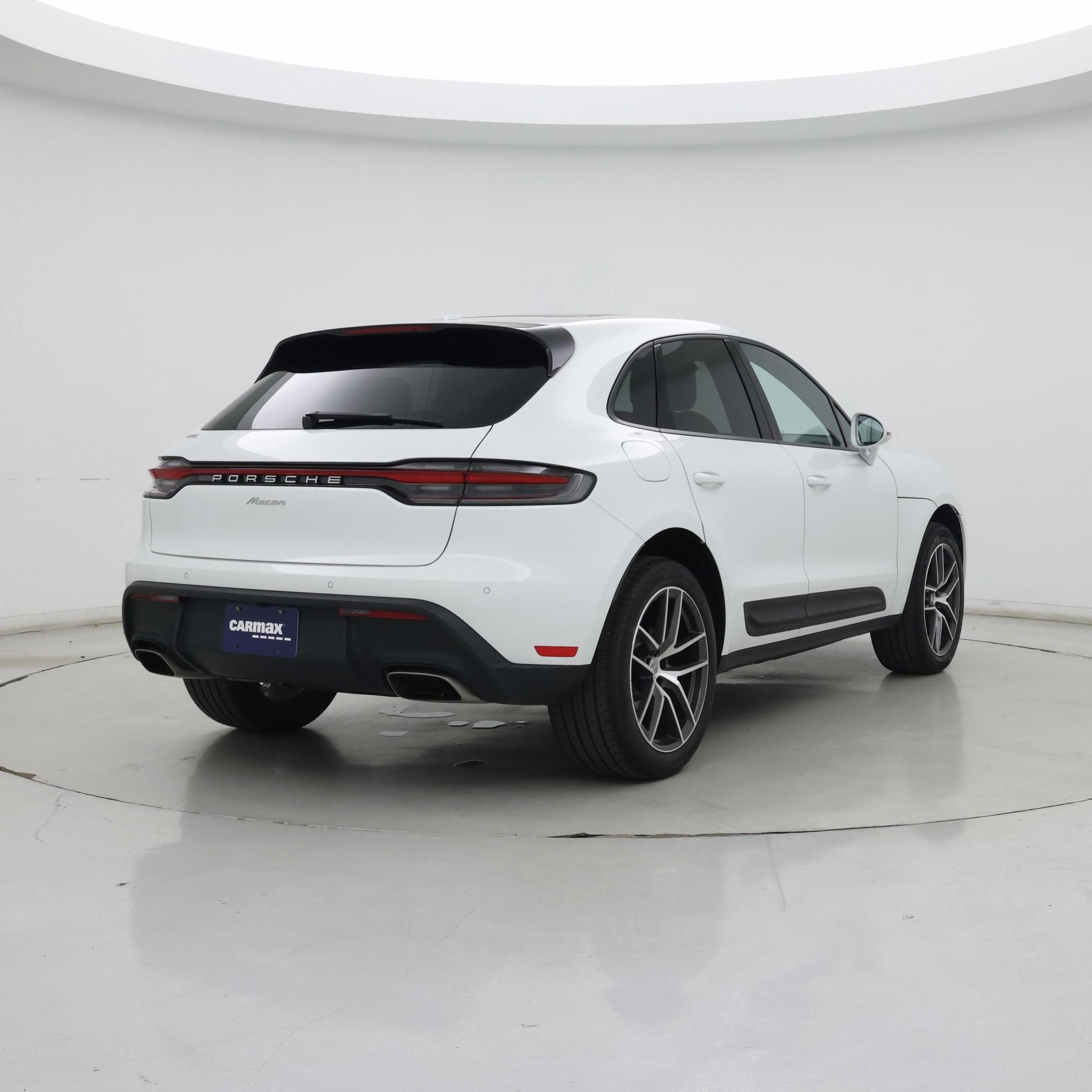 Thumbnail: 2024 Porsche Macan - 8