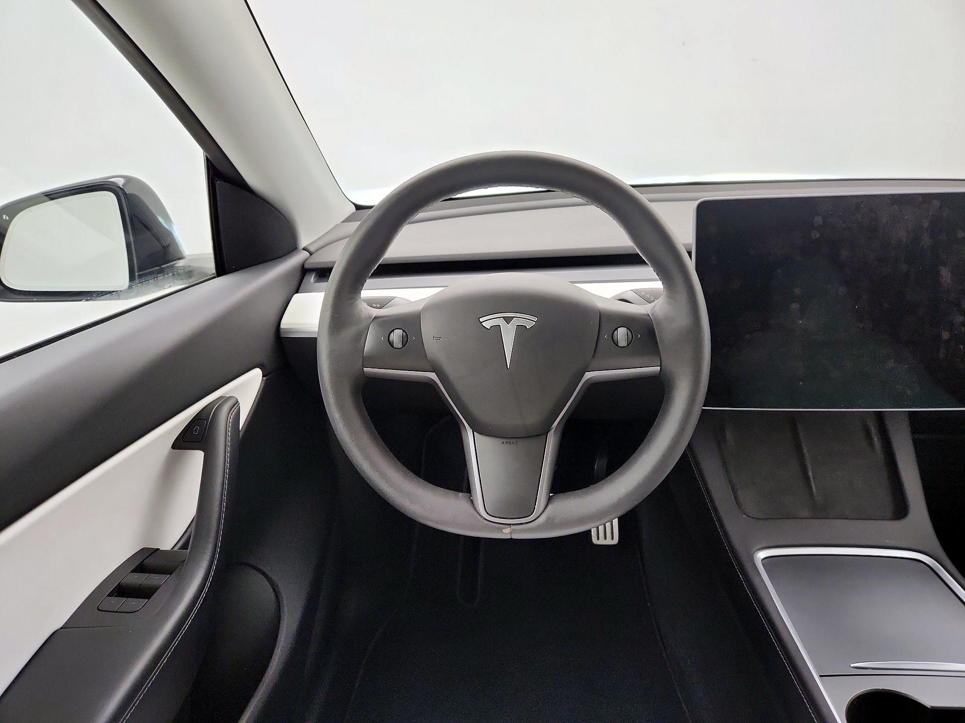 Thumbnail: 2022 Tesla Model Y - 10