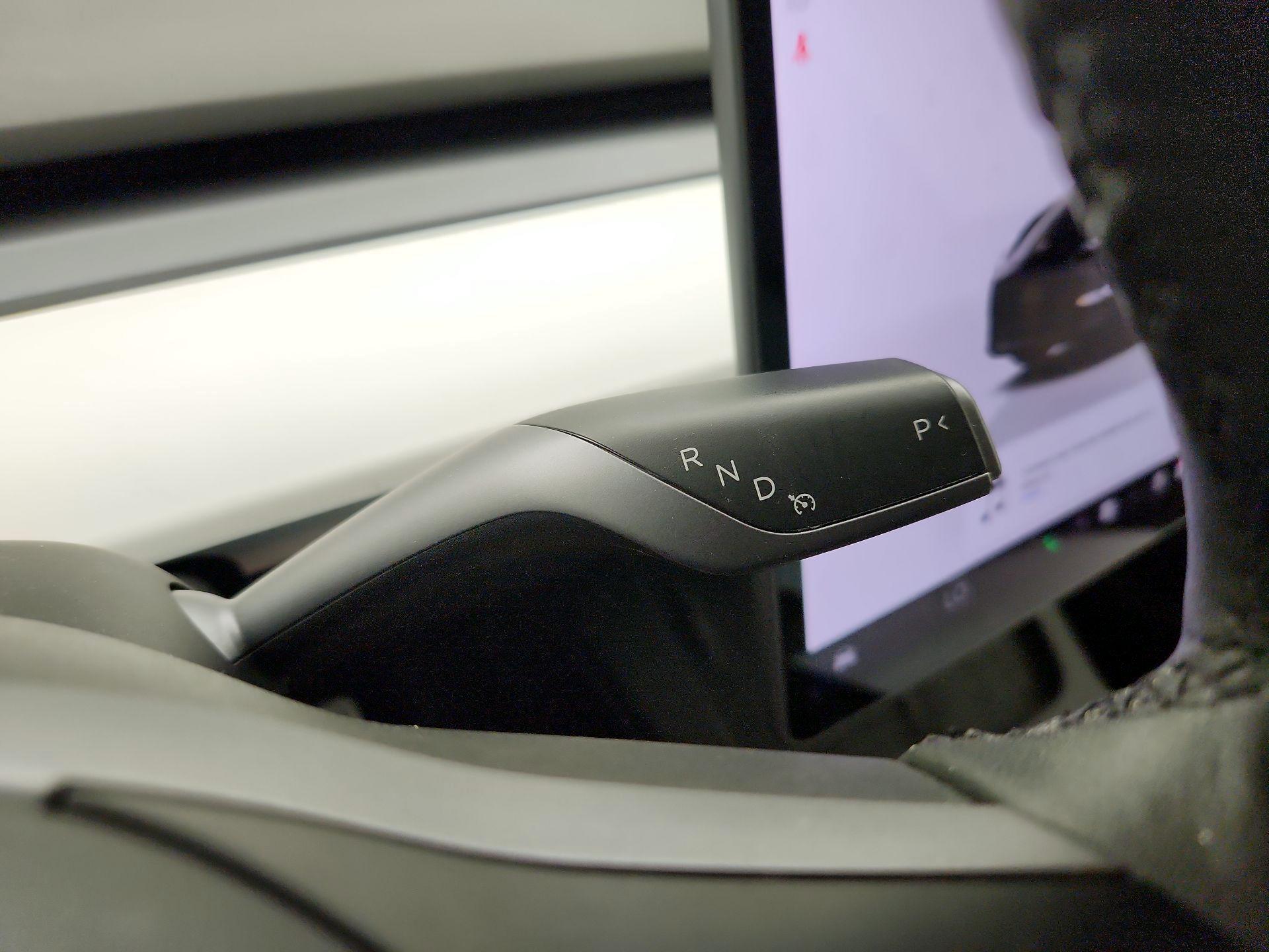 Thumbnail: 2022 Tesla Model Y - 17