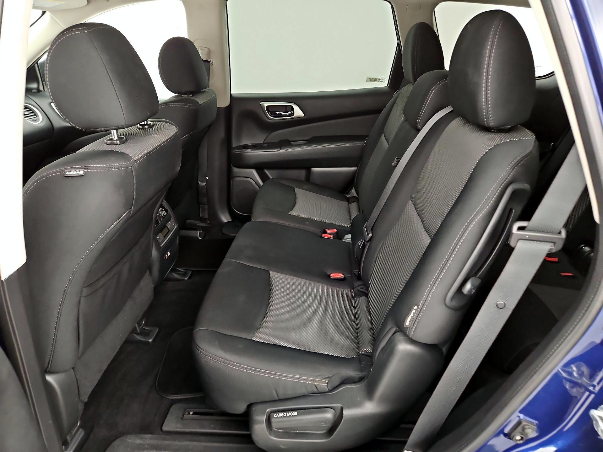 Thumbnail: 2020 Nissan Pathfinder - 19