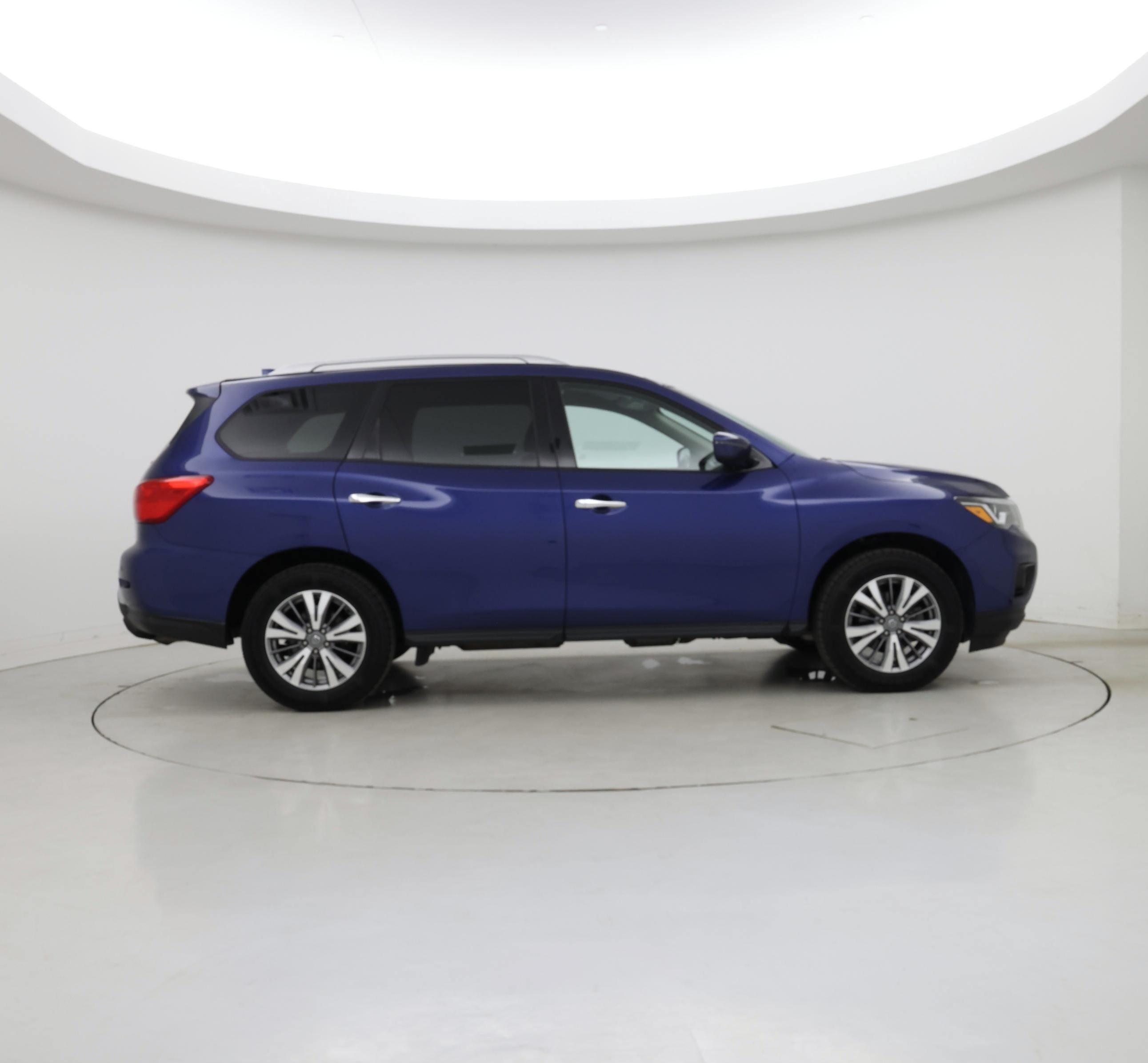 Thumbnail: 2020 Nissan Pathfinder - 7