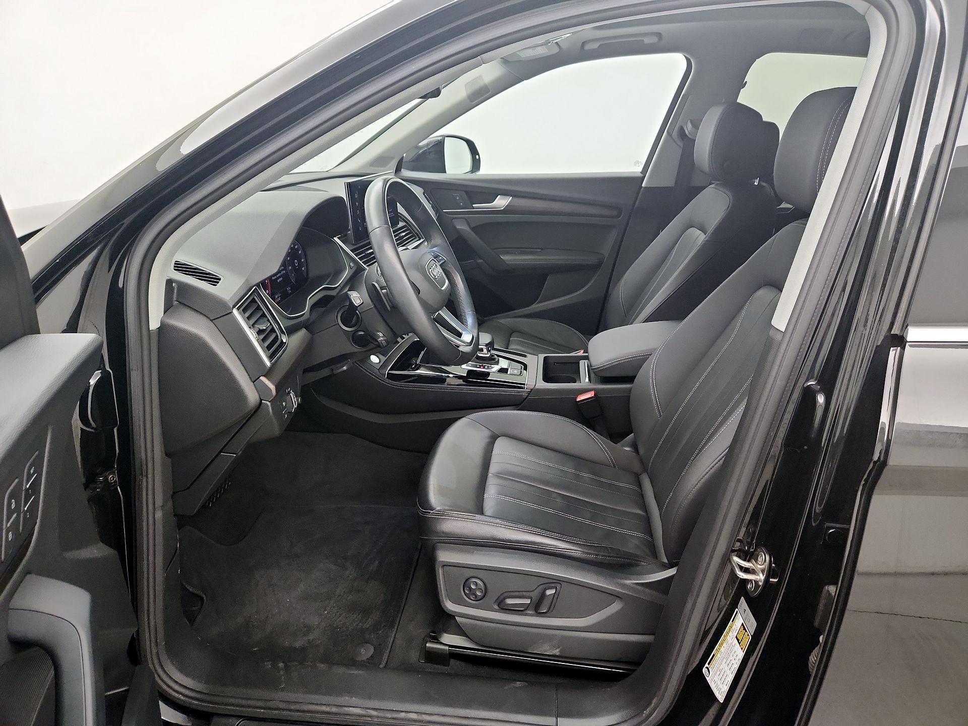 Thumbnail: 2021 Audi Q5 - 11