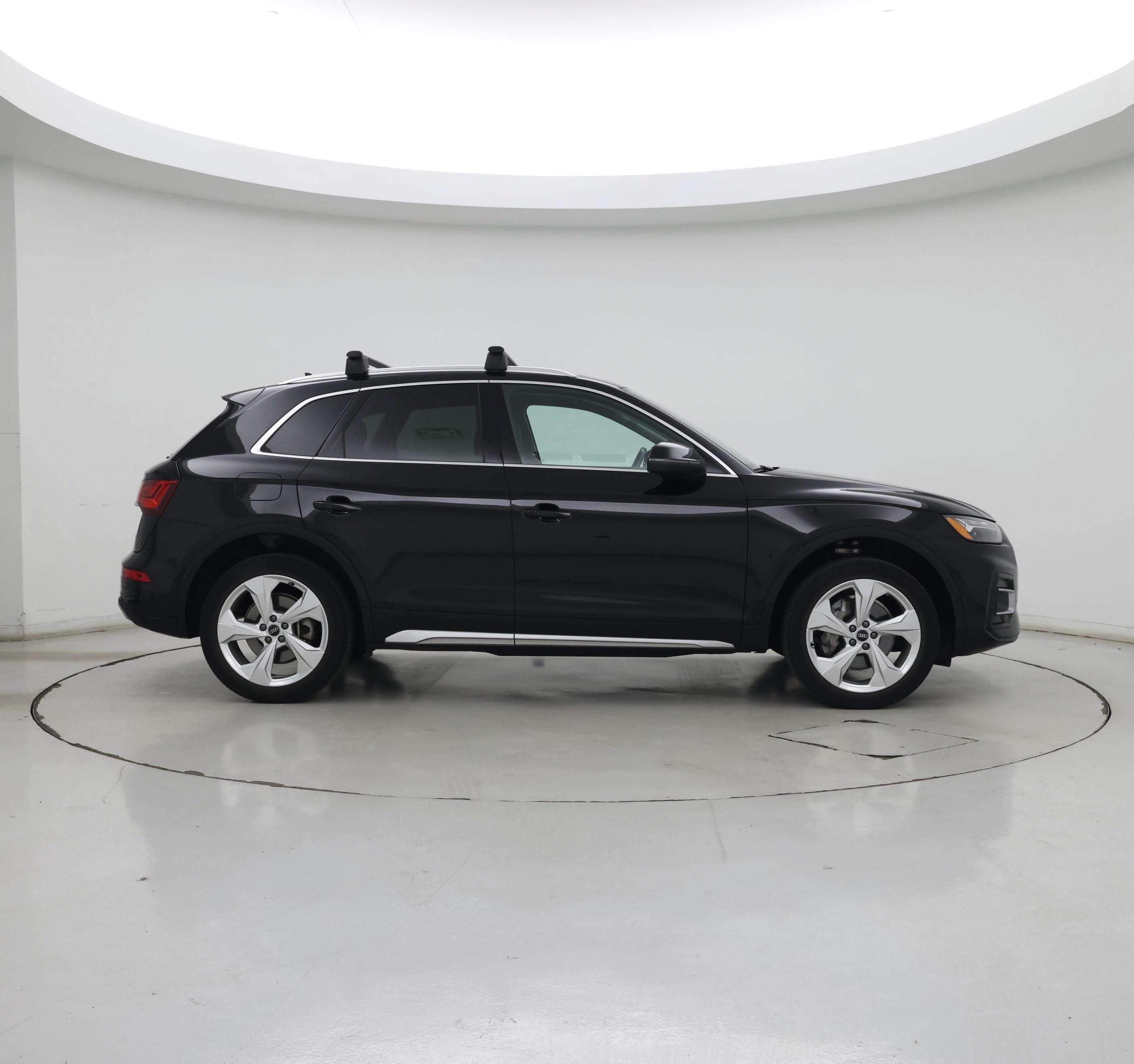 Thumbnail: 2021 Audi Q5 - 7