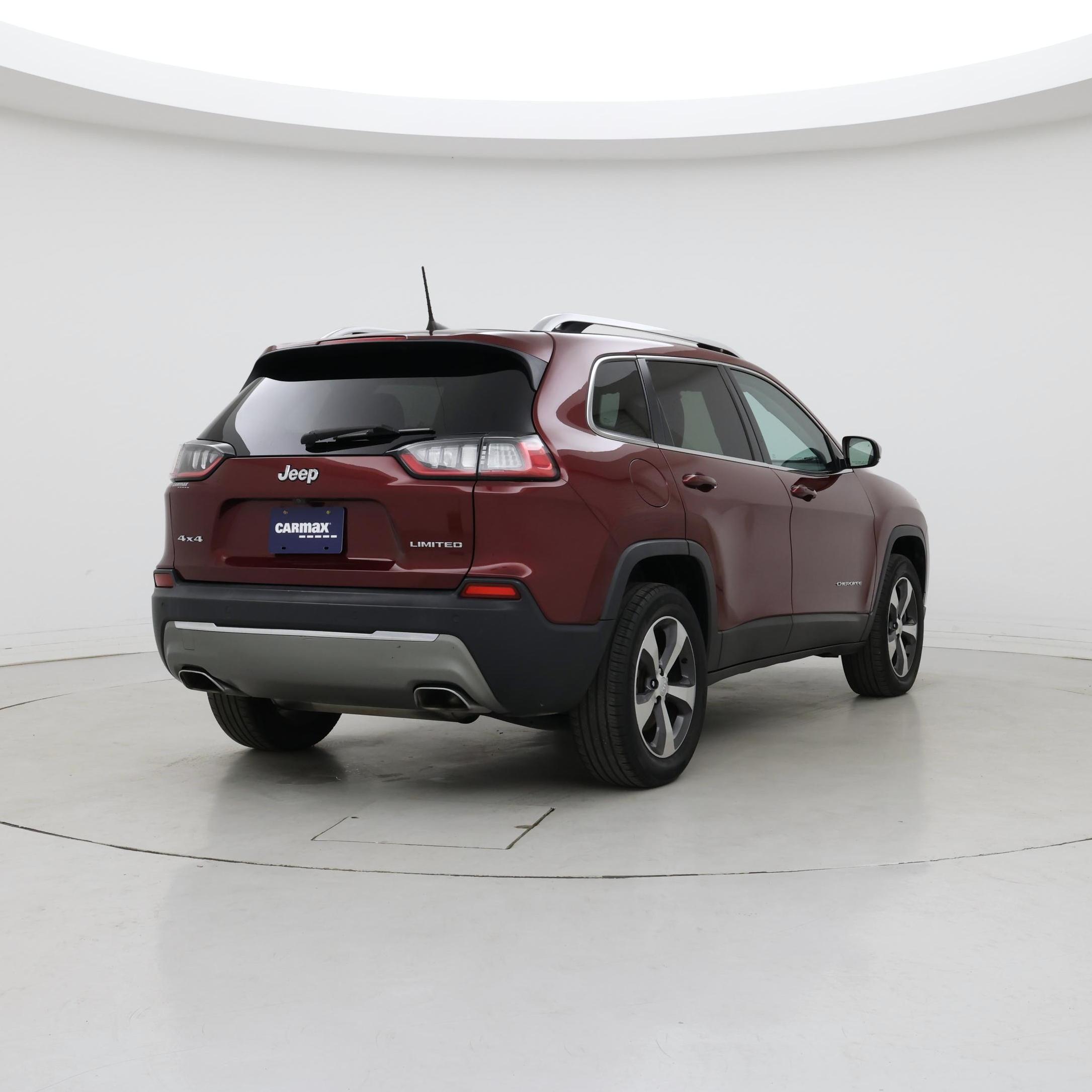 Thumbnail: 2019 Jeep Cherokee - 8