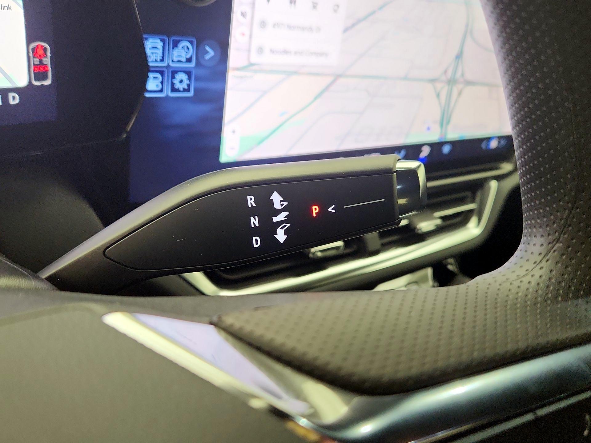 Thumbnail: 2025 Chevrolet Equinox - 18