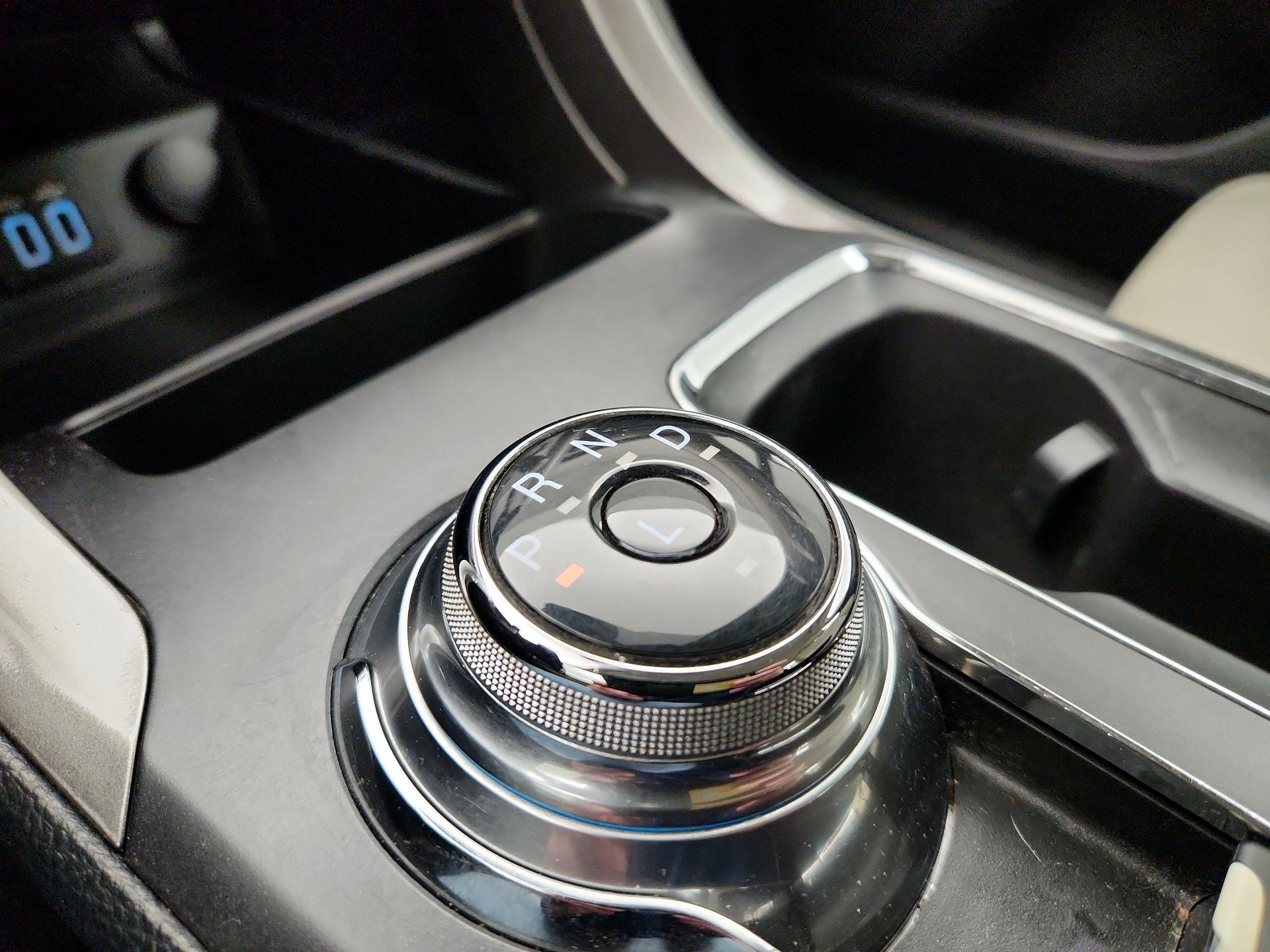 Thumbnail: 2019 Ford Fusion - 18