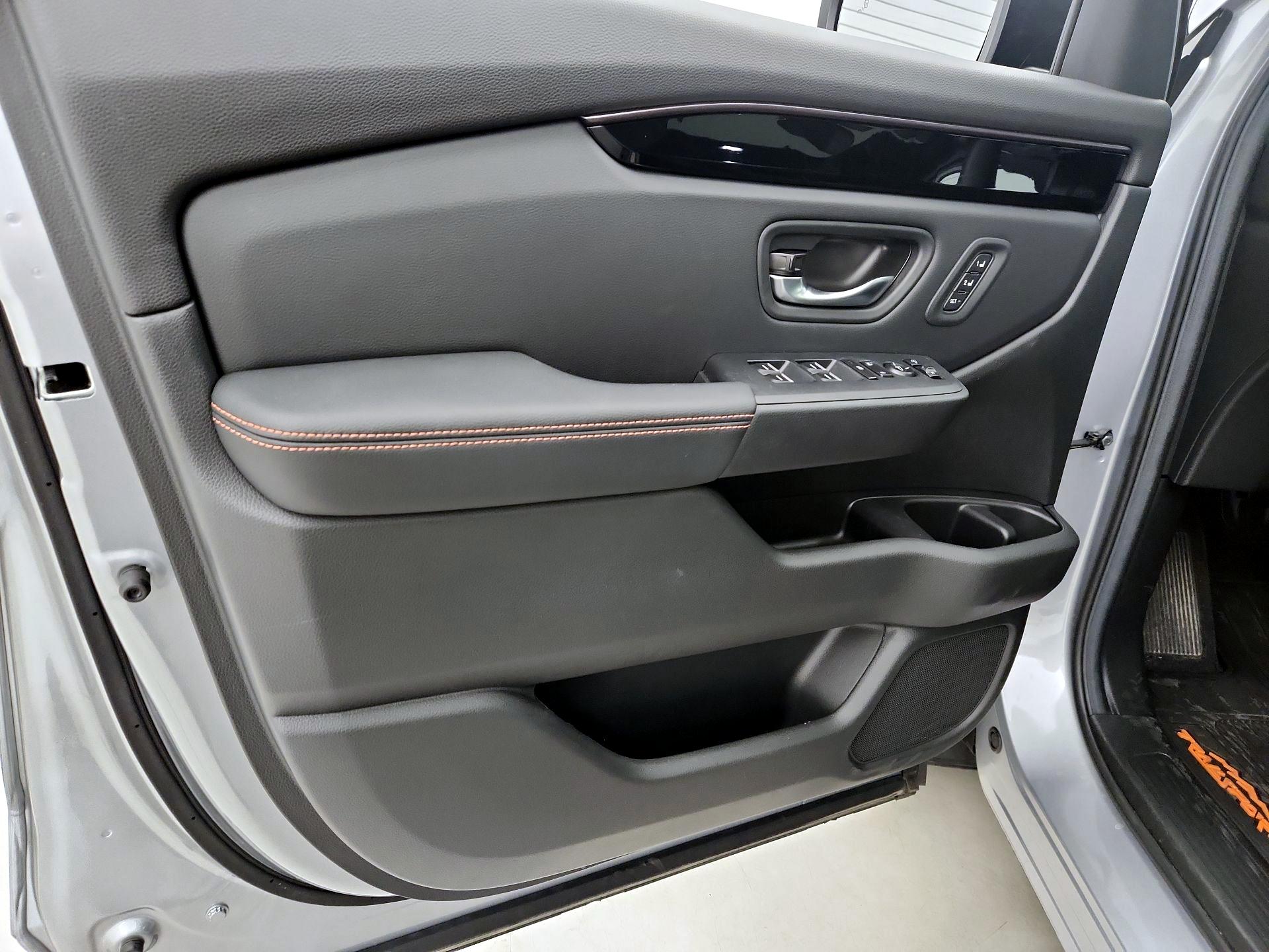Thumbnail: 2025 Honda Pilot - 12