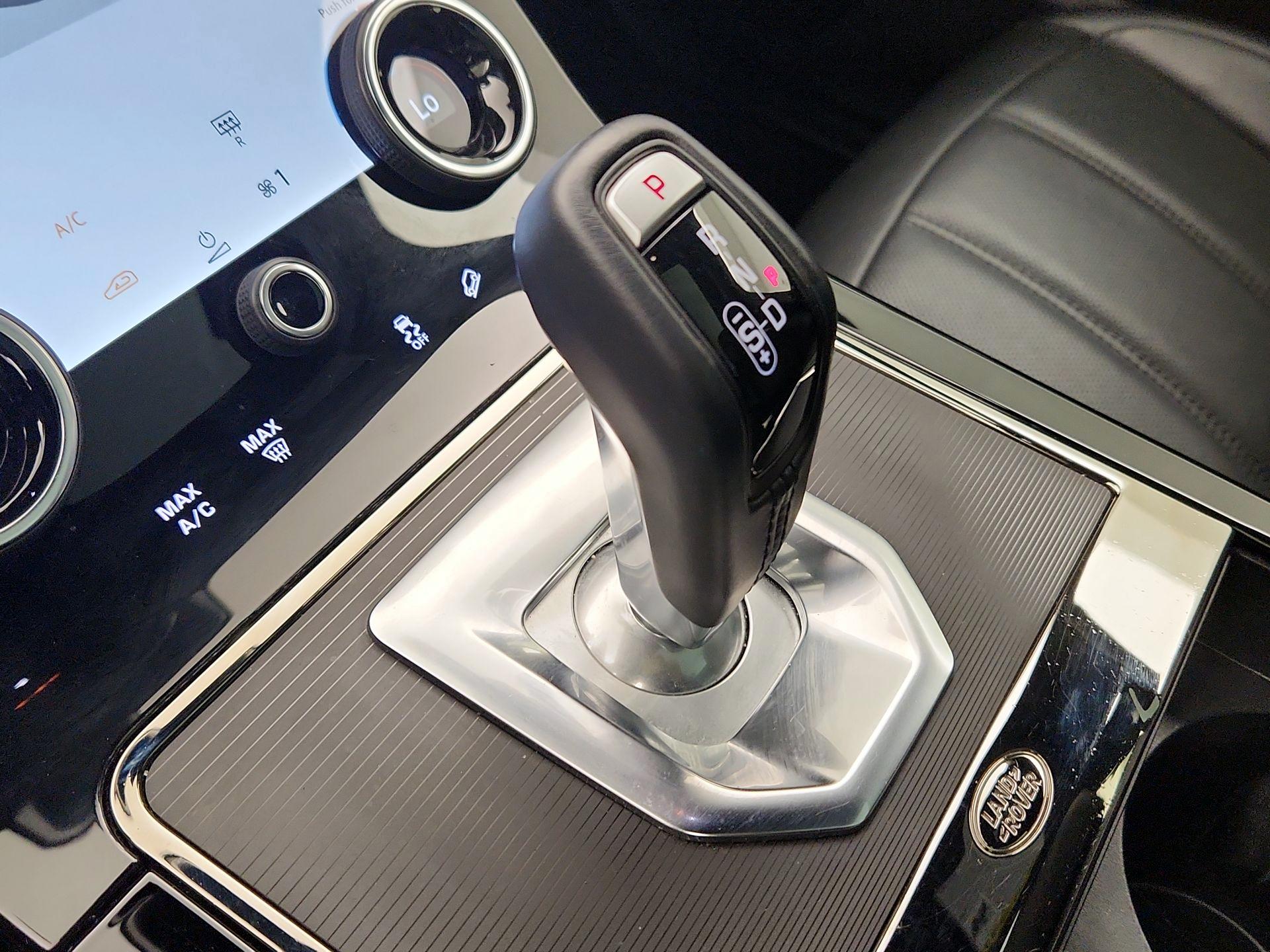Thumbnail: 2022 Land Rover Range Rover Evoque - 18