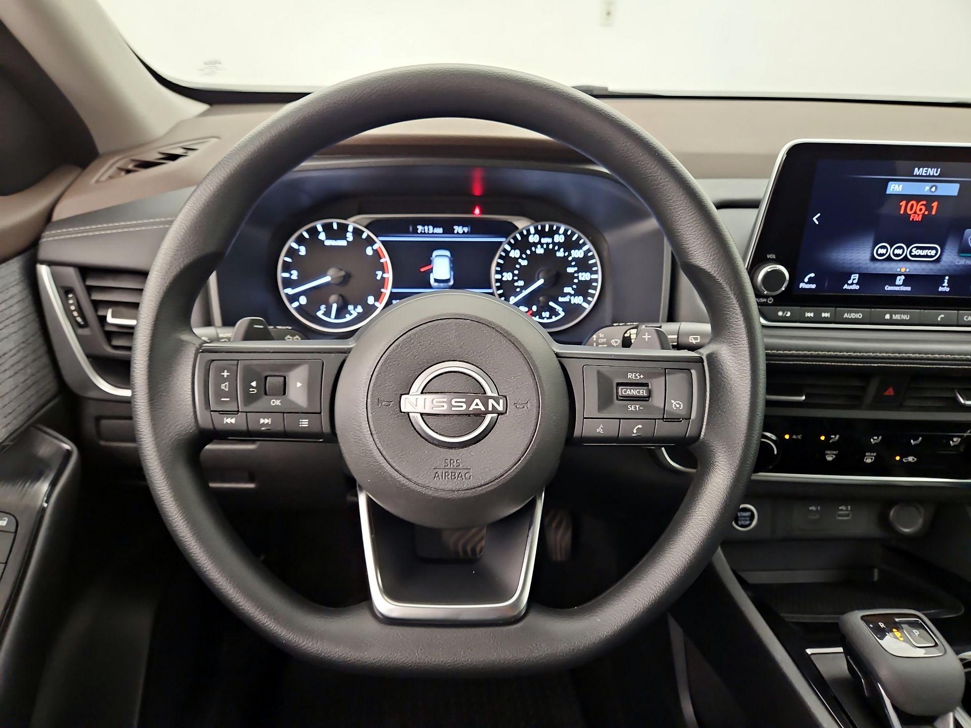 Thumbnail: 2023 Nissan Rogue - 10