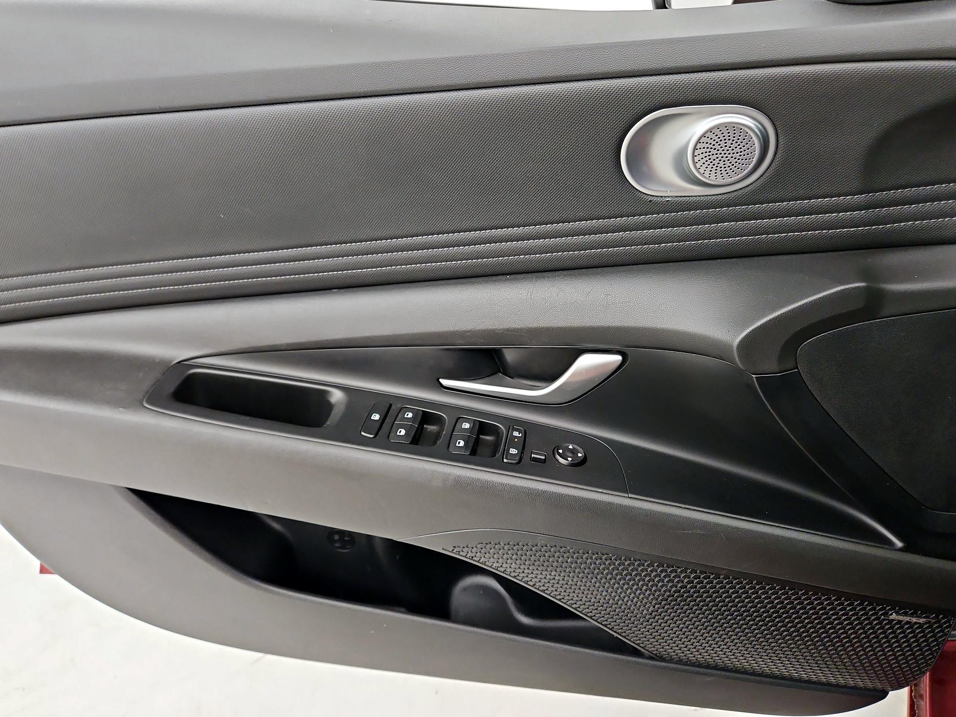 Thumbnail: 2024 Hyundai Elantra - 12