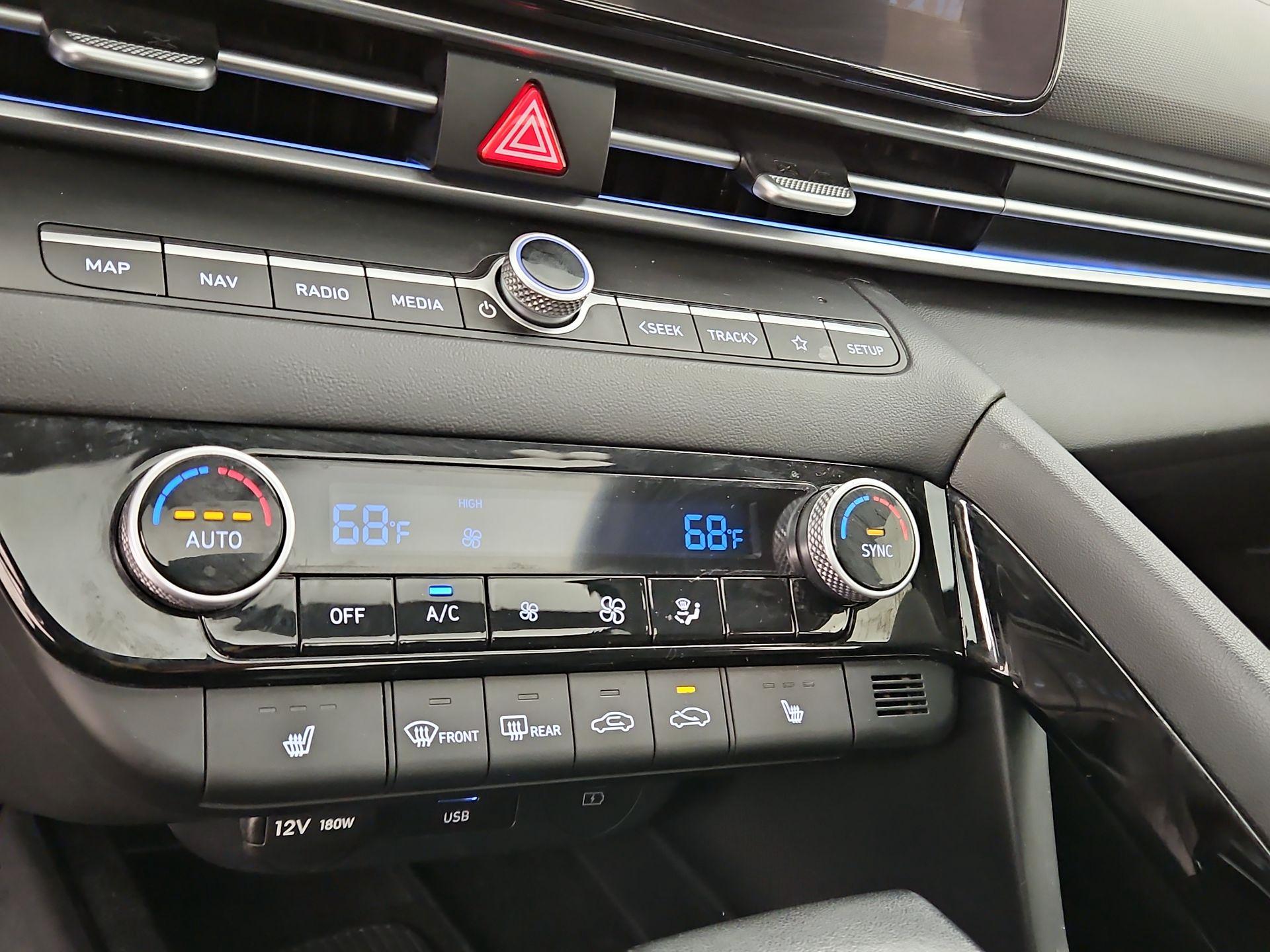 Thumbnail: 2024 Hyundai Elantra - 17