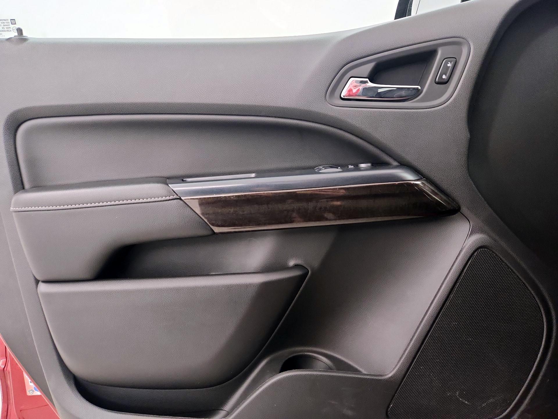 Thumbnail: 2015 GMC Canyon - 12