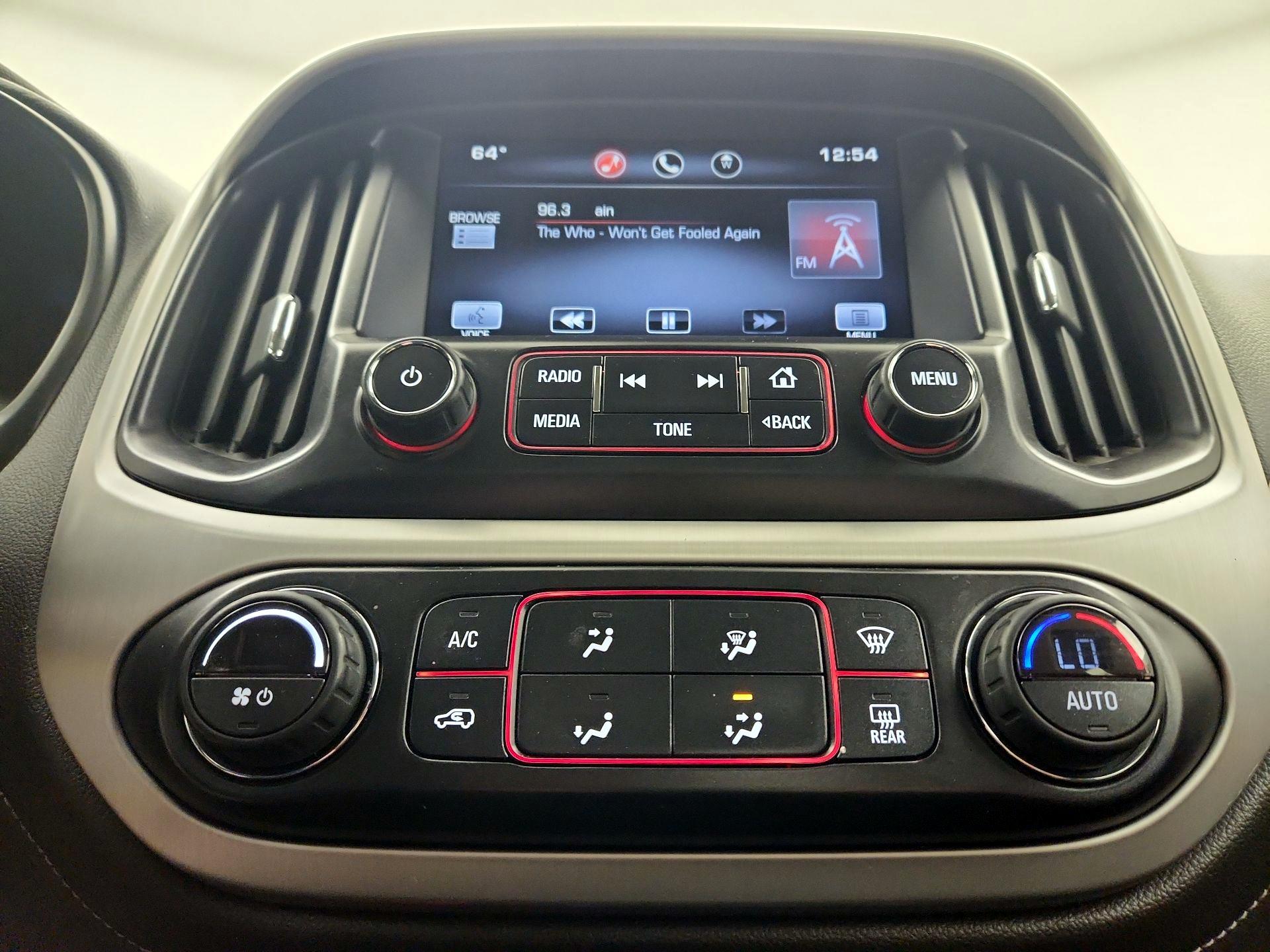 Thumbnail: 2015 GMC Canyon - 16