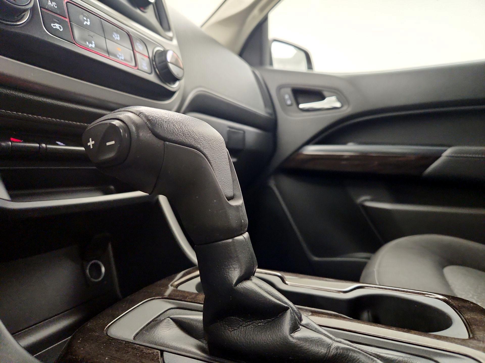 Thumbnail: 2015 GMC Canyon - 17