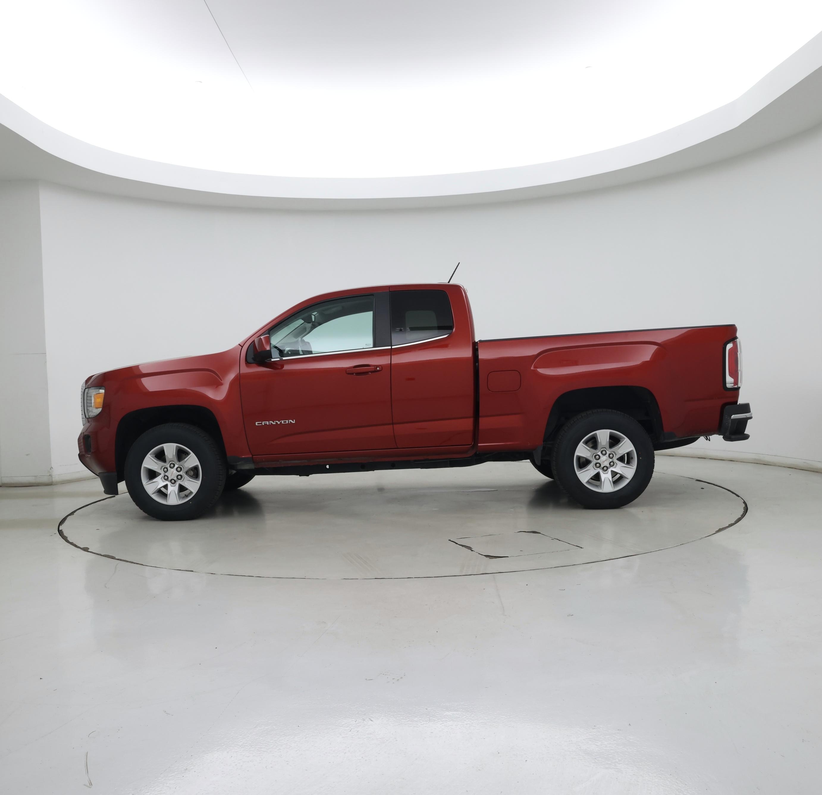 Thumbnail: 2015 GMC Canyon - 3