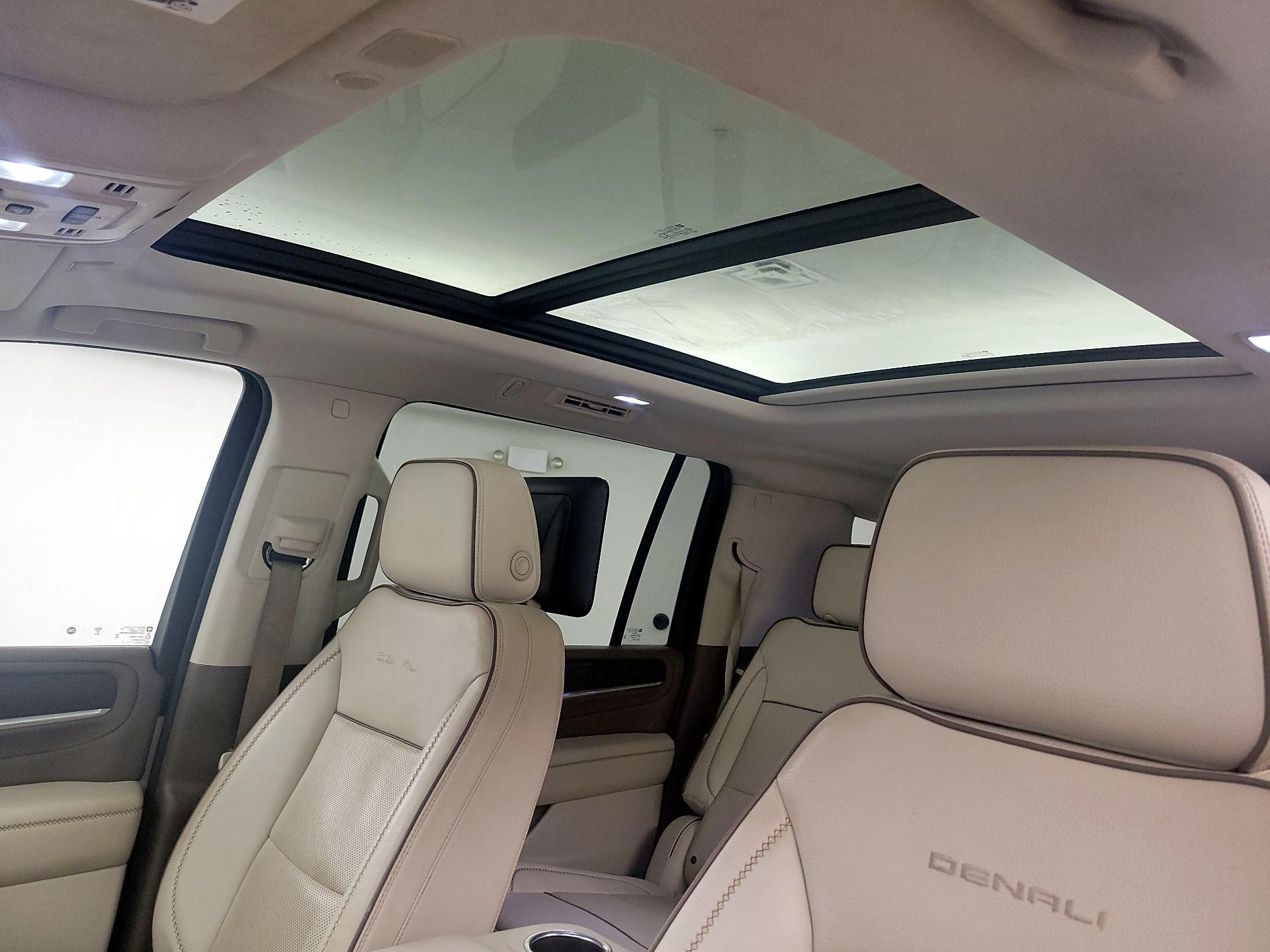 Thumbnail: 2021 GMC Yukon XL - 20