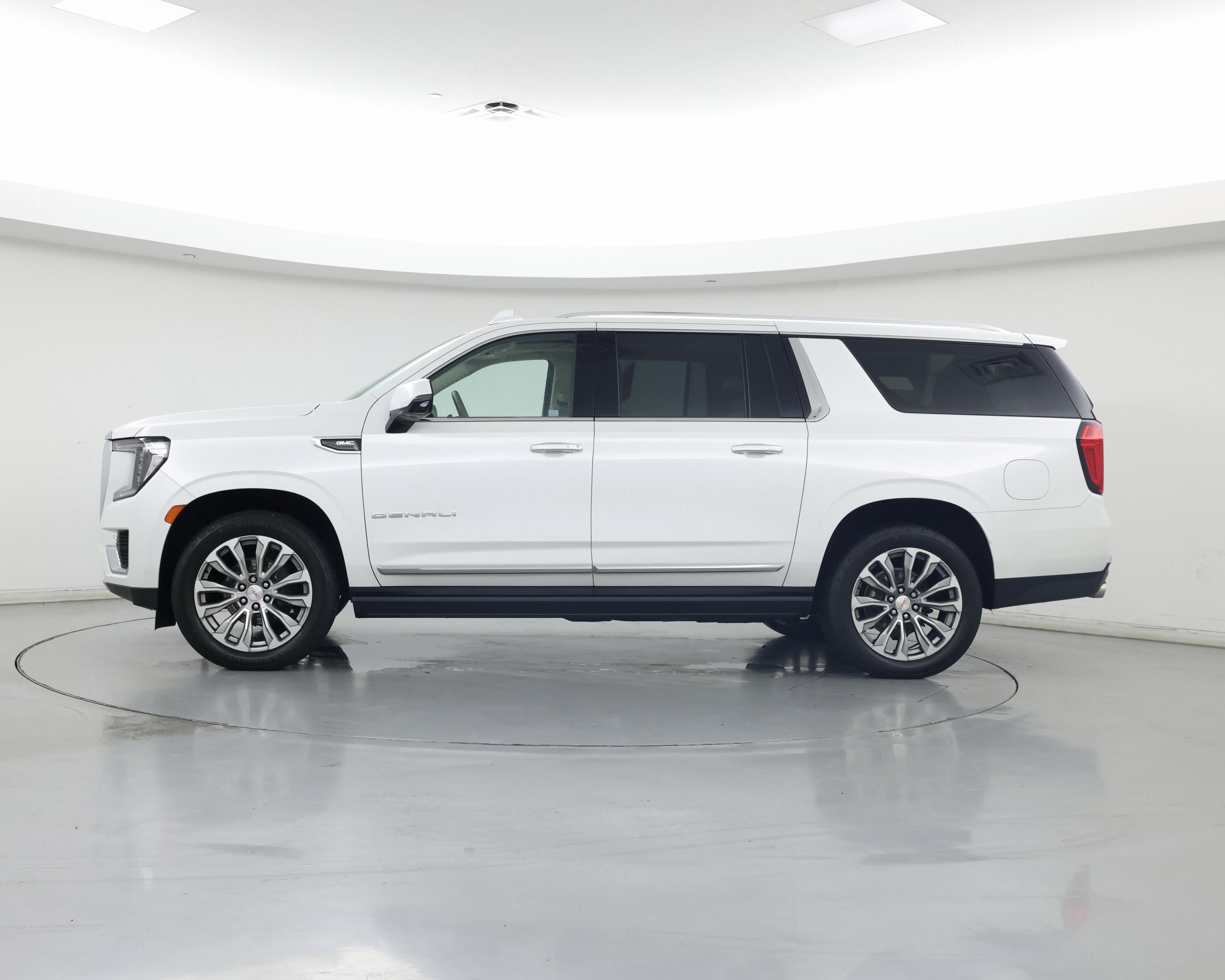 Thumbnail: 2021 GMC Yukon XL - 3