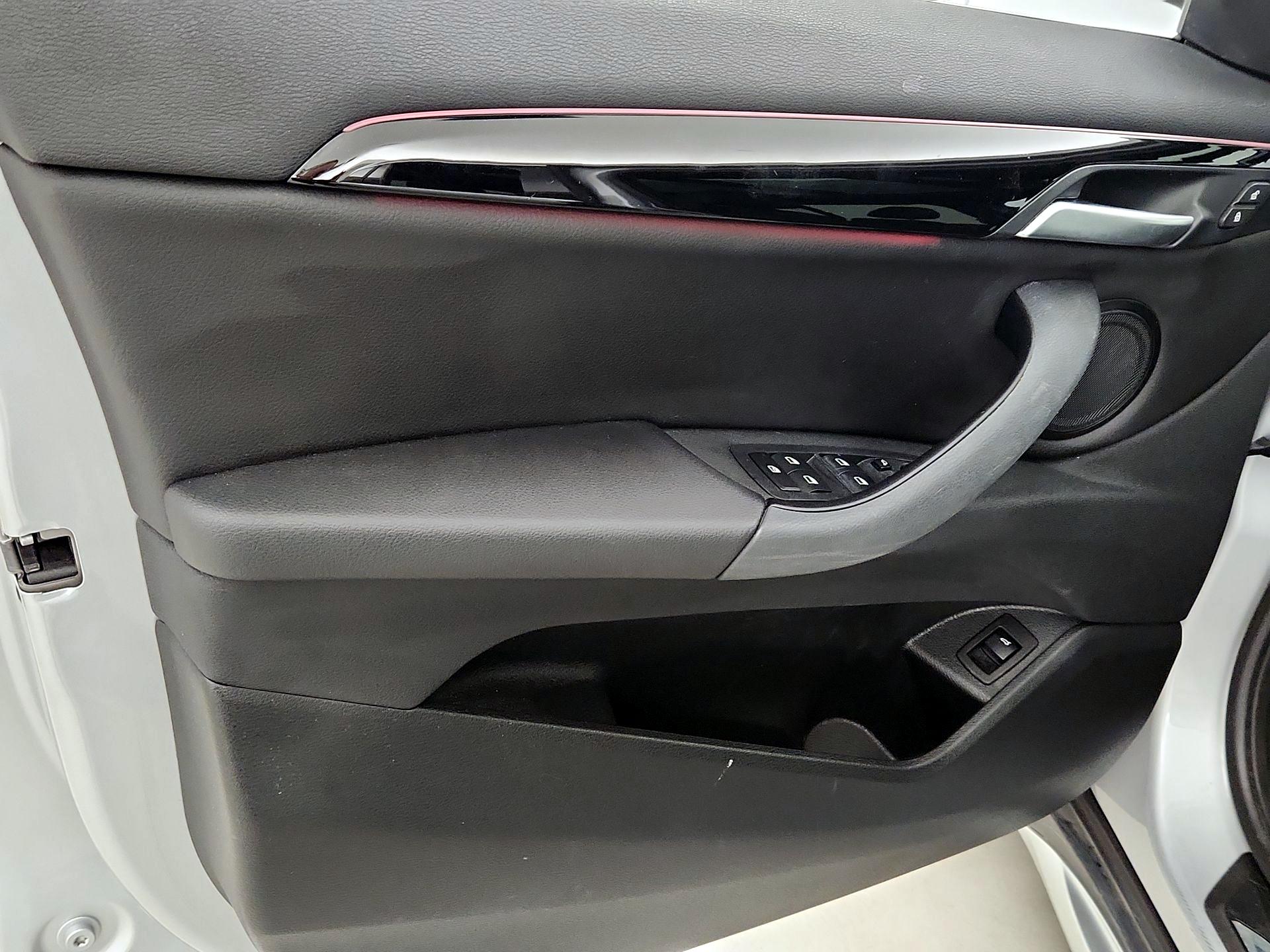 Thumbnail: 2021 BMW X1 - 12