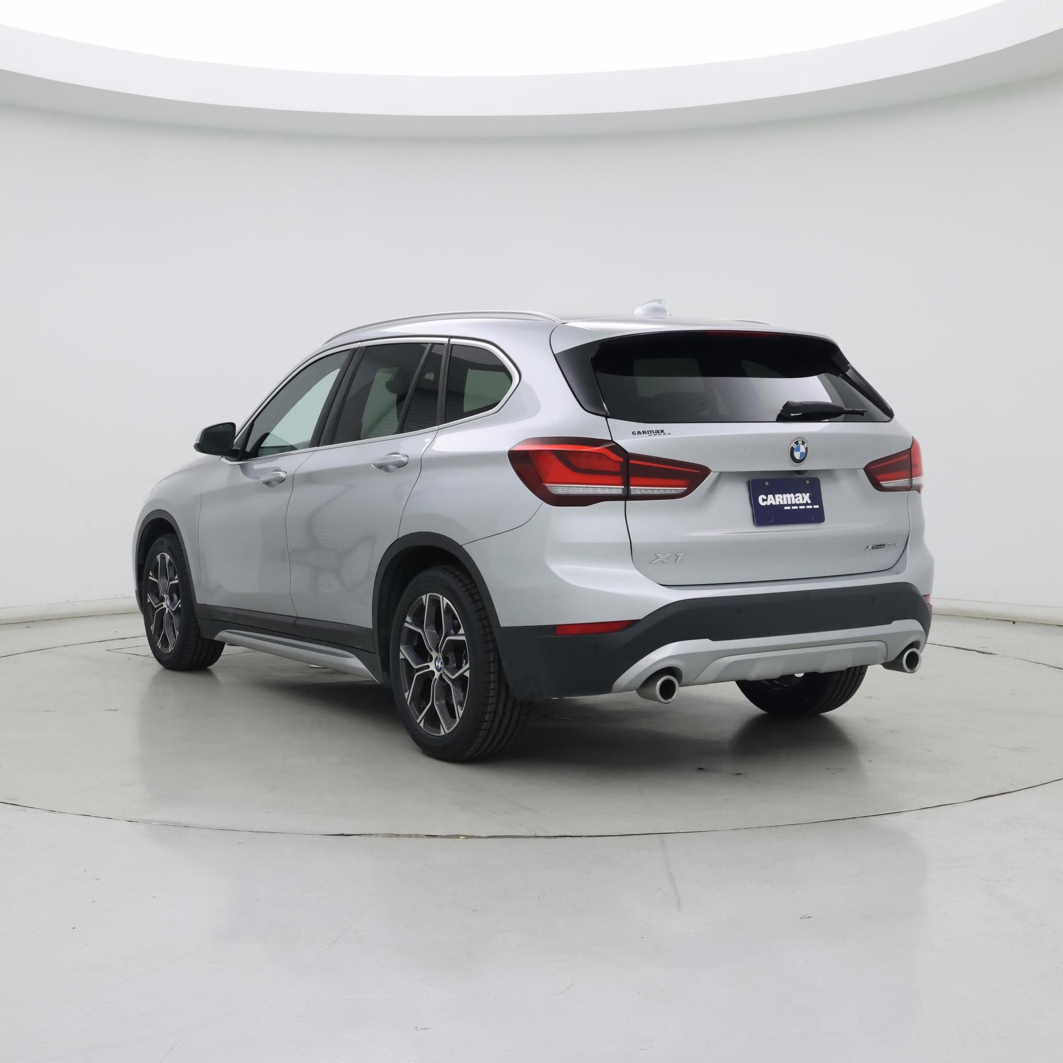 Thumbnail: 2021 BMW X1 - 2