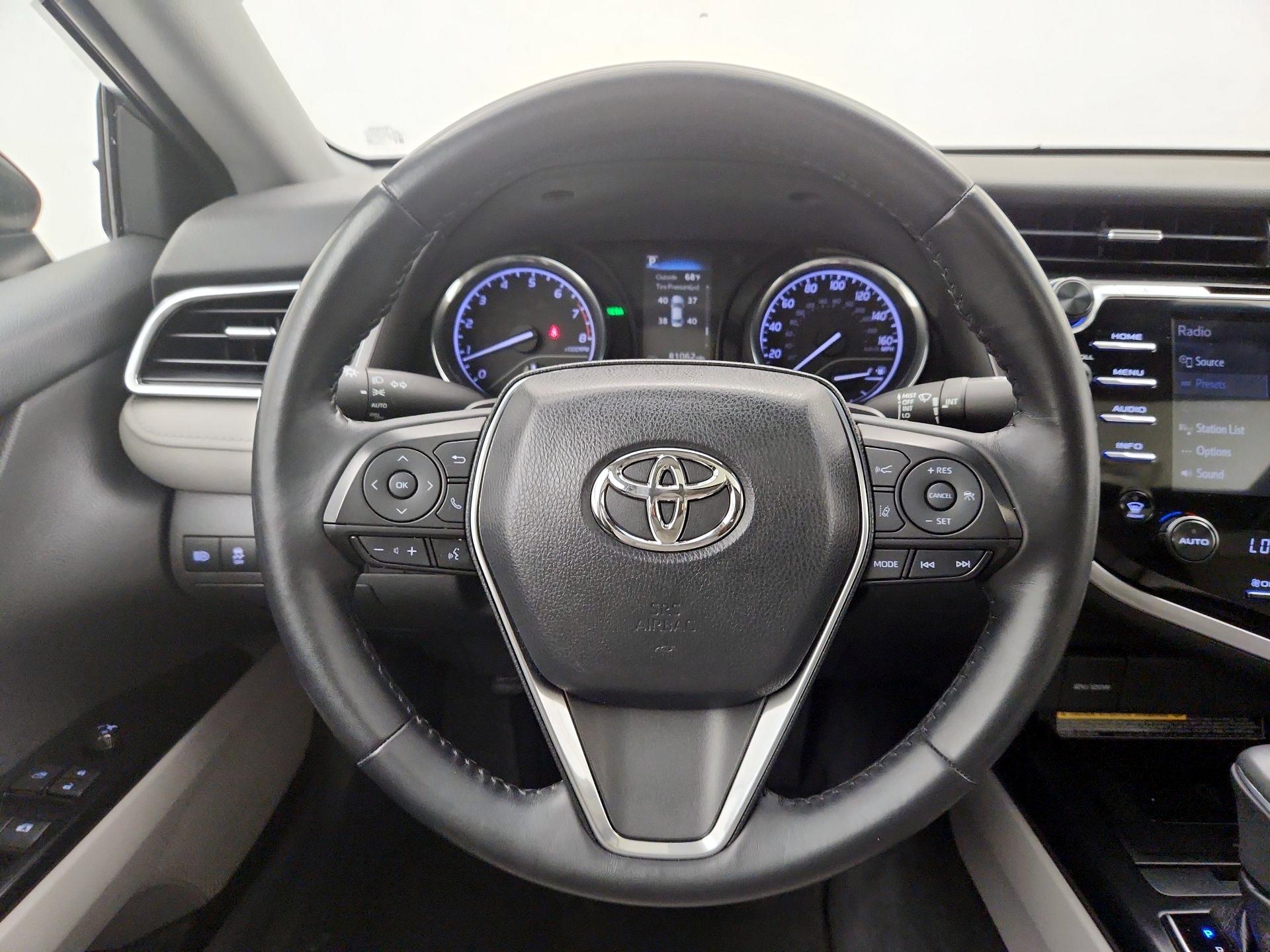Thumbnail: 2018 Toyota Camry - 10