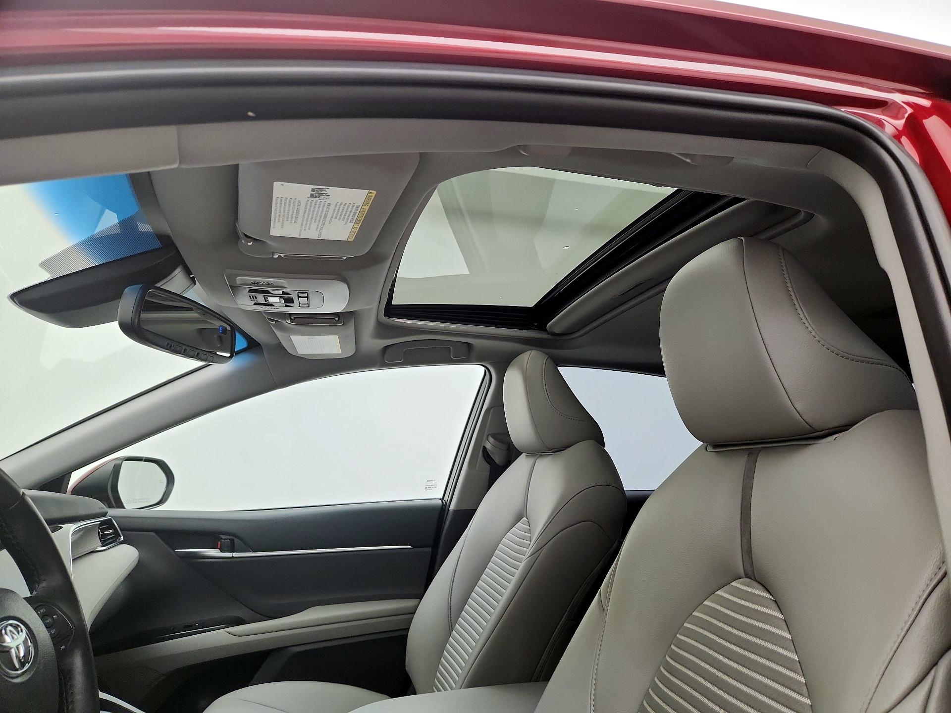 Thumbnail: 2018 Toyota Camry - 19